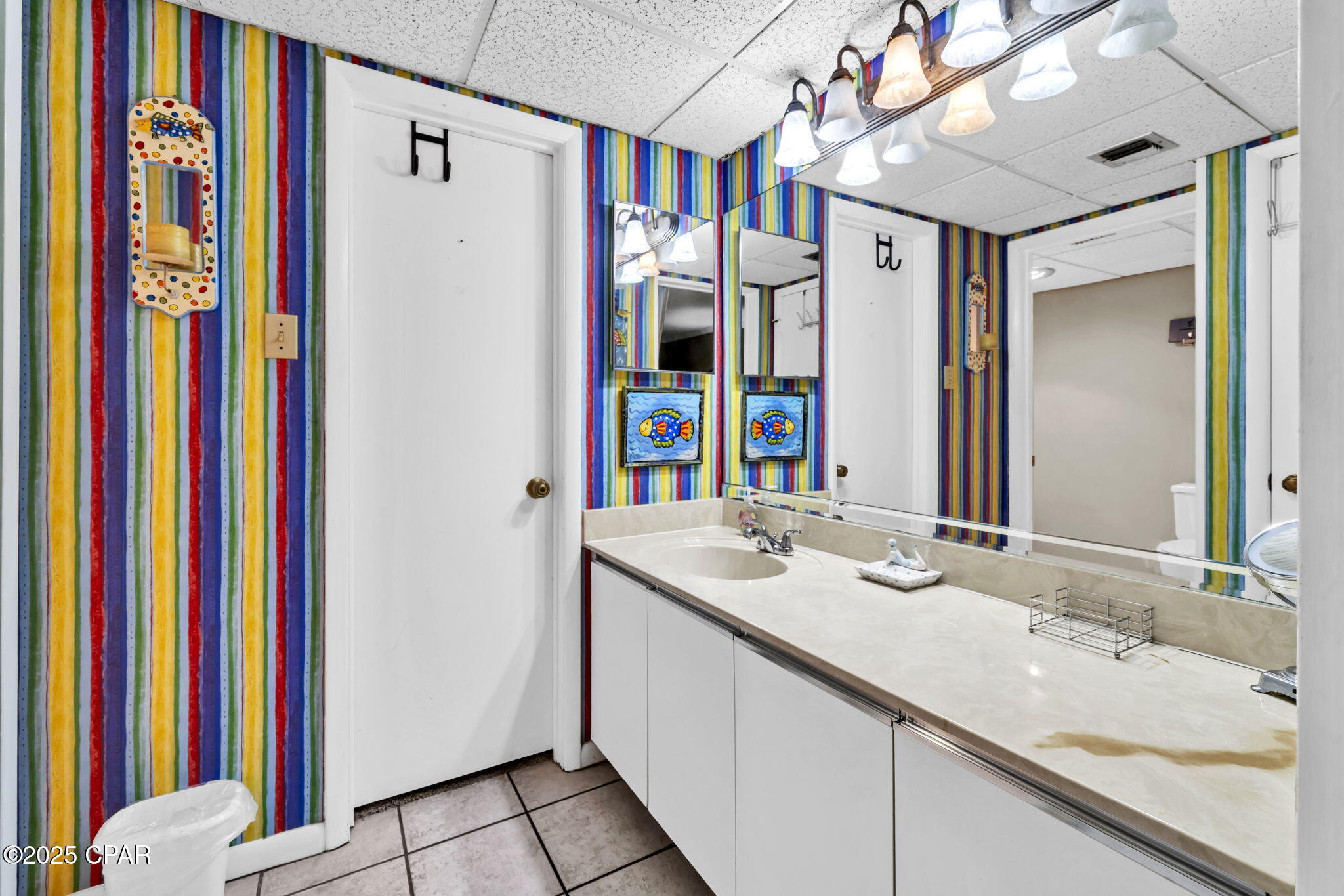 Leeward/Windward Condo - Residential