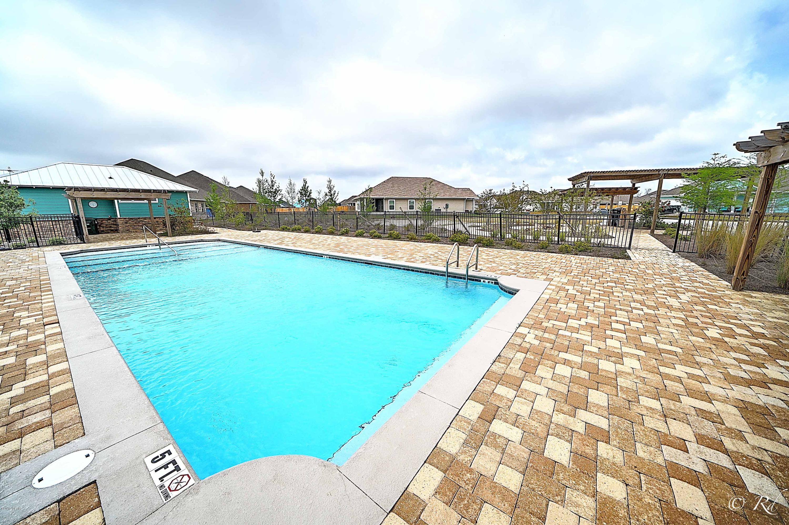 Village Of Mill Bayou/Shoreline Village Ph 1A - Residential