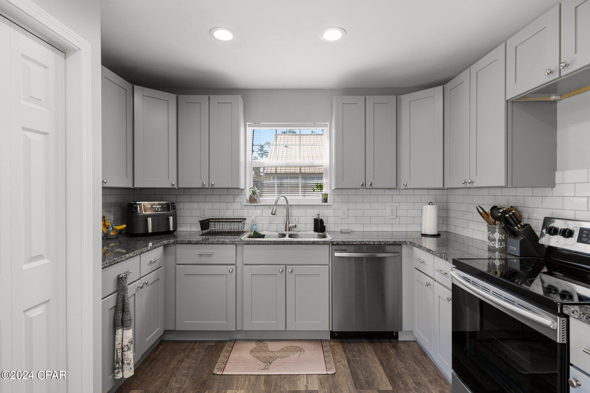 Sweetwater Village N Ph 3 - Residential