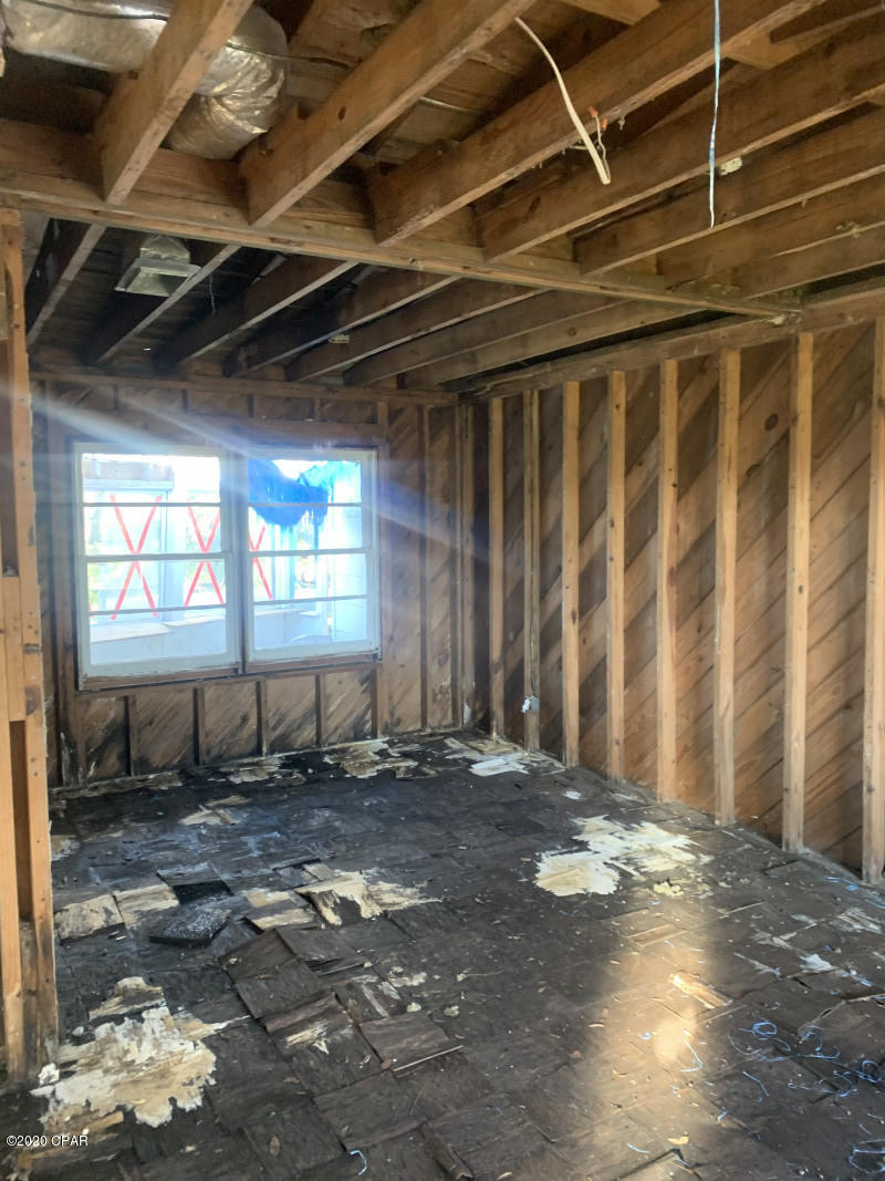 Cove Terrace 3rd Add - Residential