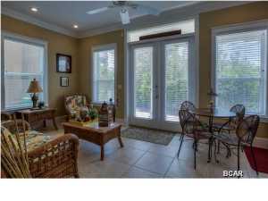 La Valencia Beach Resort - Residential