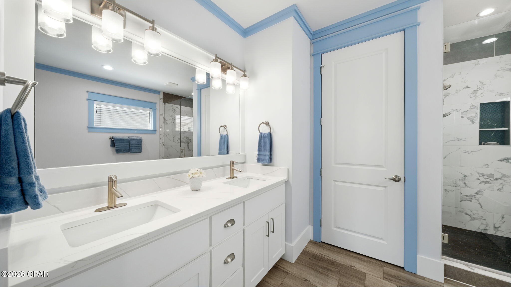 La Valencia Beach Resort - Residential