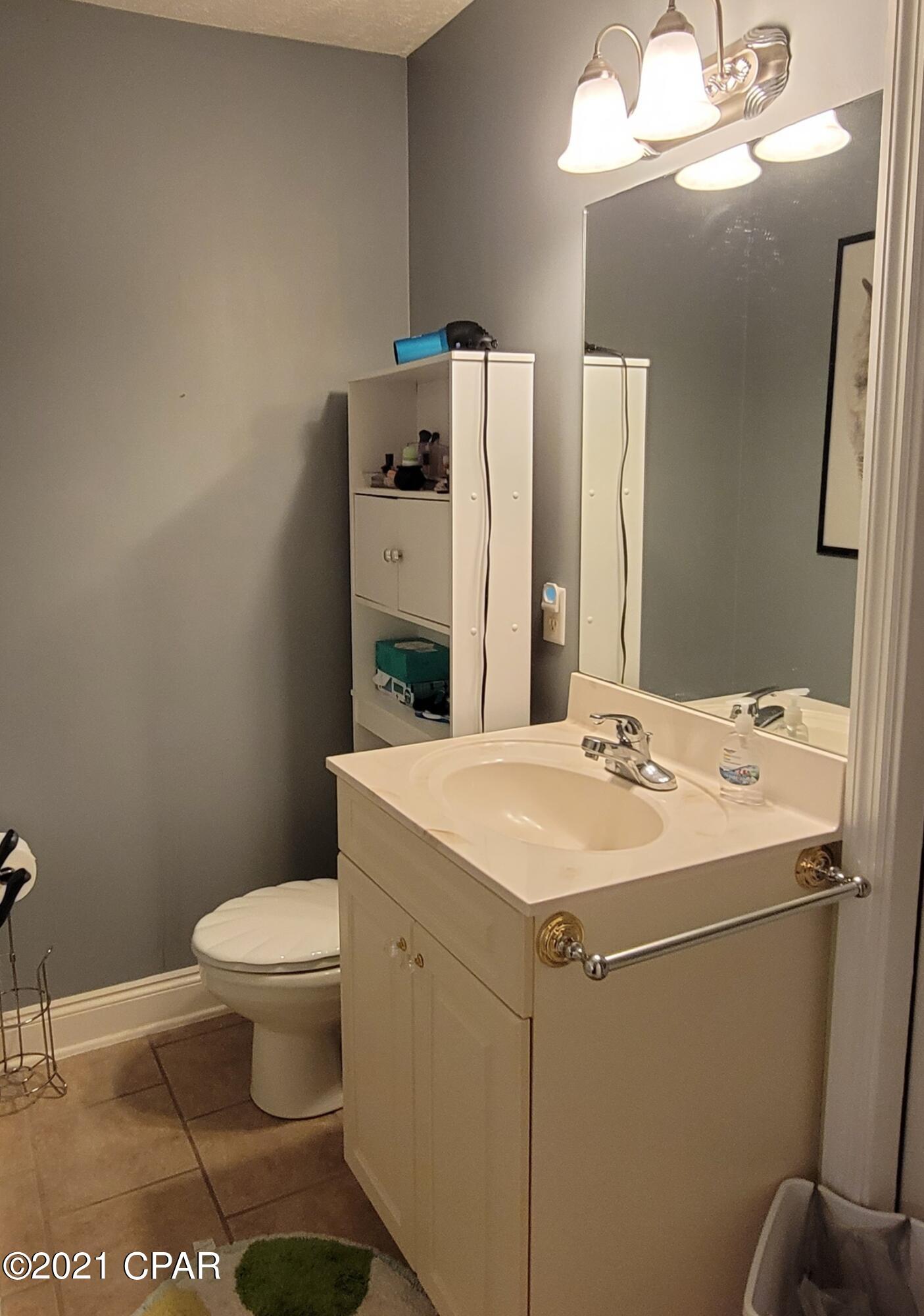 Hammocks - Residential Lease