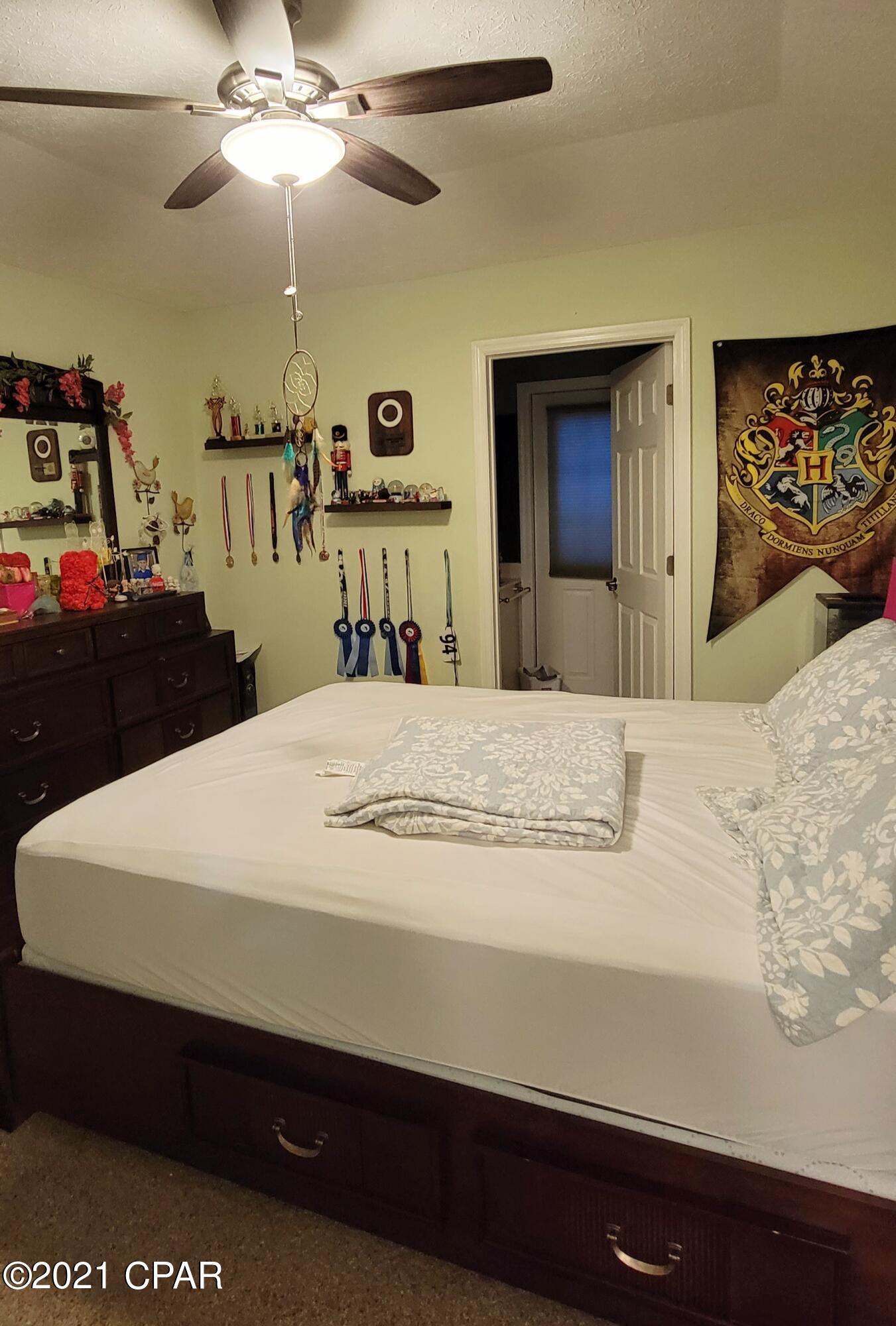 Hammocks - Residential Lease