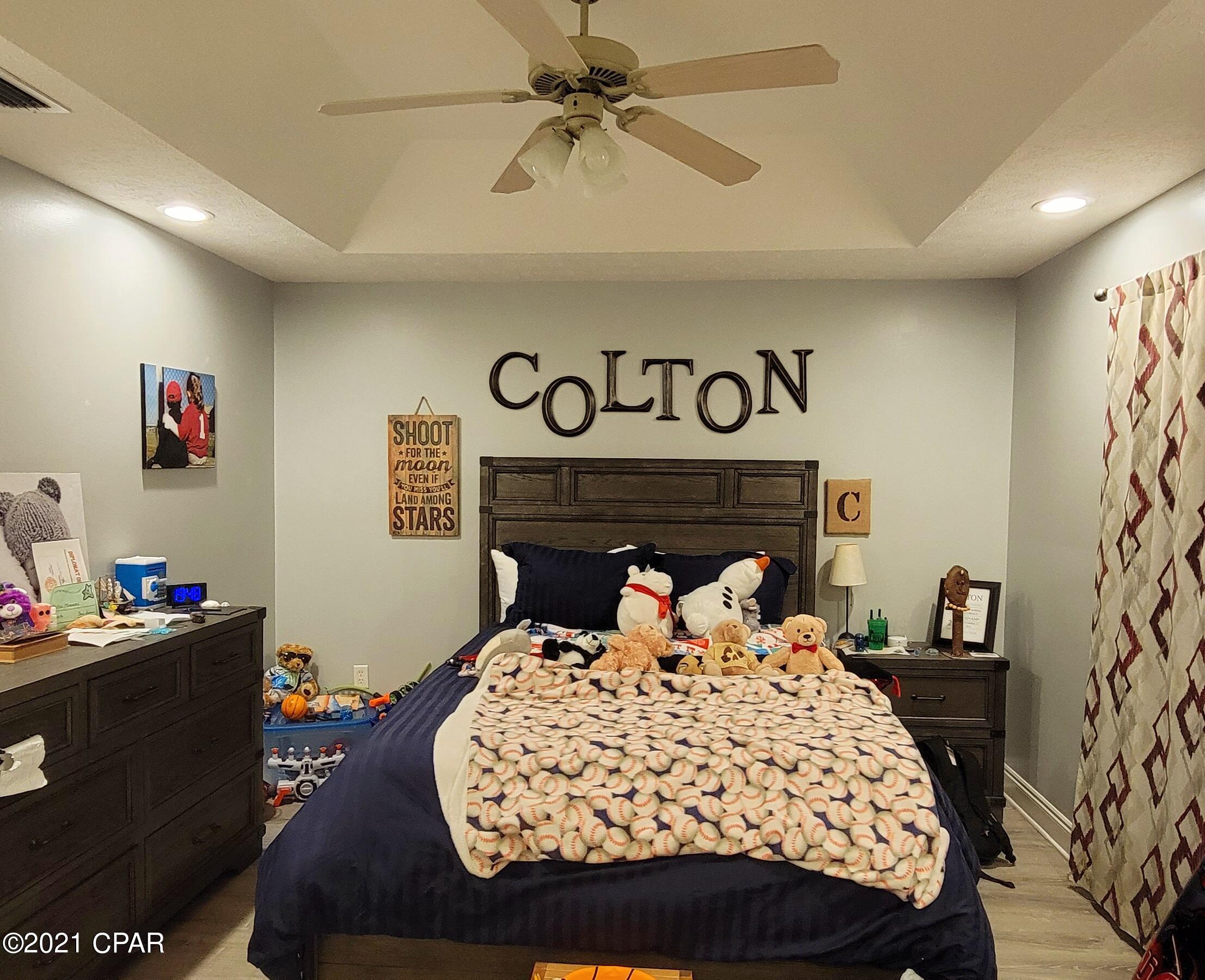 Hammocks - Residential Lease