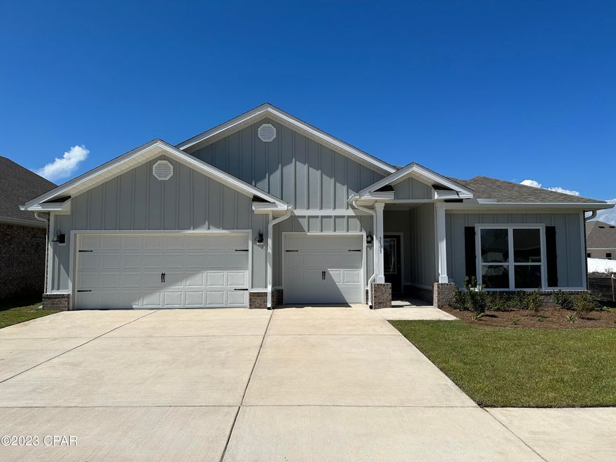 The Camden is a spacious one-story floor plan with an appointed dining room, a large Bonus room that can be used as a dining room, home office, study, media, playroom or a mancave!

The home has 4 bedrooms, 3 full bathrooms, half bath for your Guests and a 3-car garage, giving you plenty of space for parking the 3rd car/motorcycle or a golf cart.