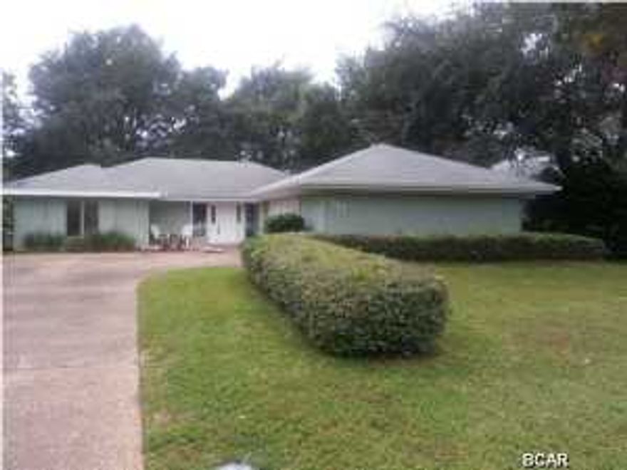 SELLER READY TO SELL!! Agreeable to do some creative, short term, financing, if needed. Gated community of Bay Point, Golf course home. New carpet in Bedrooms & new laminate wood in Livingroom, Kichen & Dining room. Tiled entry way. Newly painted and ready for you. Lots of countertop & cabinets in kitchen. EVERY bedroom has it's own bath. Master suite has 8ft. sliding glass doors to back of home, & master bath has jacuzzi, with large walk in closet. This home has 2 AC's & 2 hot water heaters. The living room is very large for all the family to gather in. Sliding glass doors from living area are 8 ft. wide & go to nice concrete area, to sit & over look the golf course. 2 car garage is detached from home & has window AC unit if you'd like to use for work shop, etc. WOULD YOU LIKE A