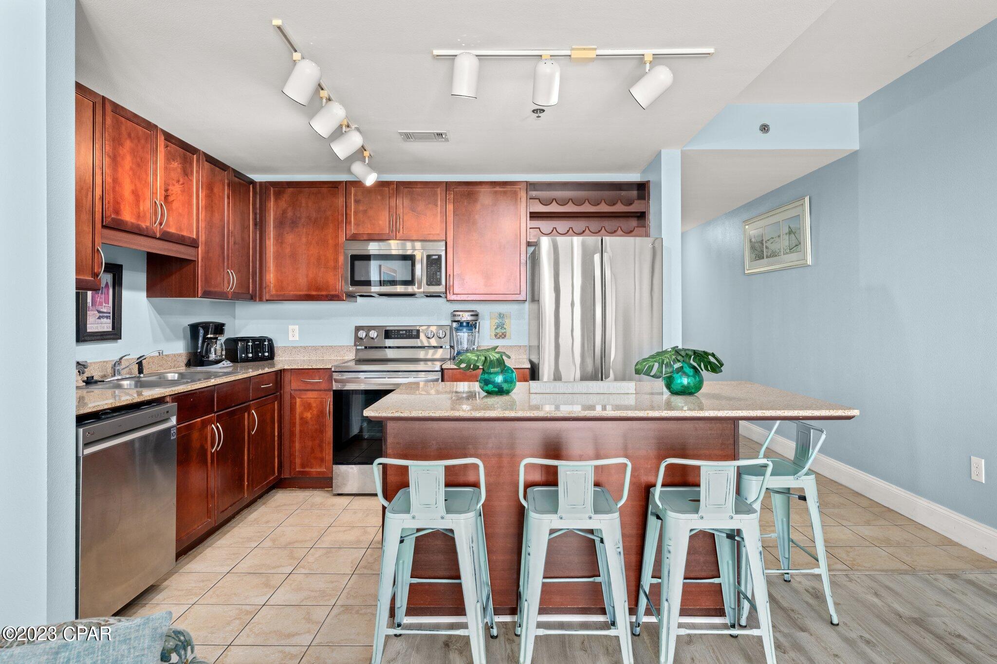 Laketown Wharf - Residential