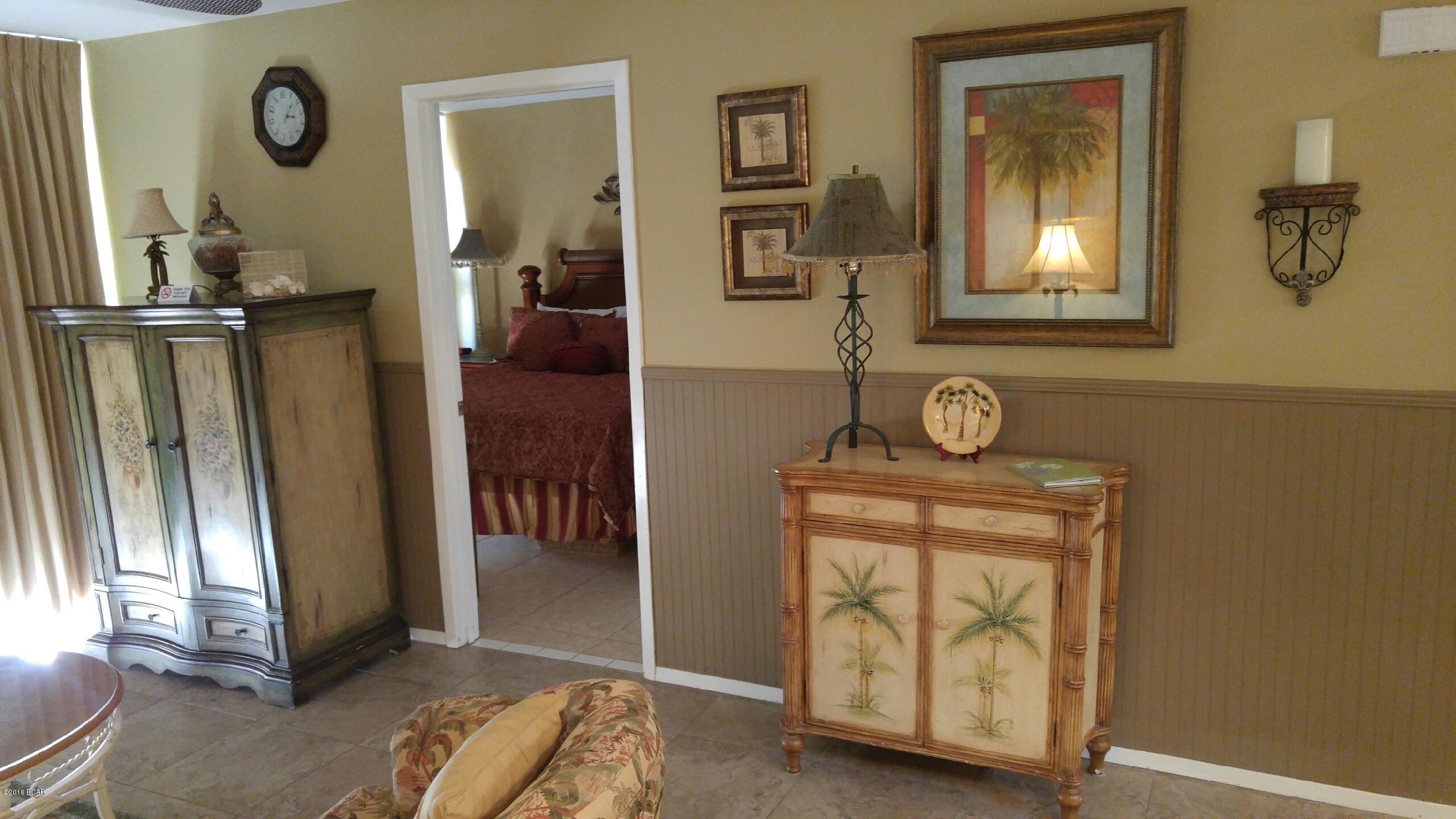 The Commodore - Residential