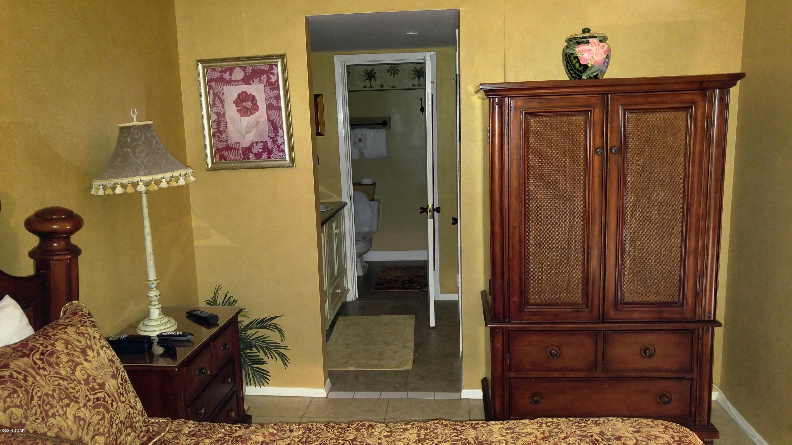 The Commodore - Residential