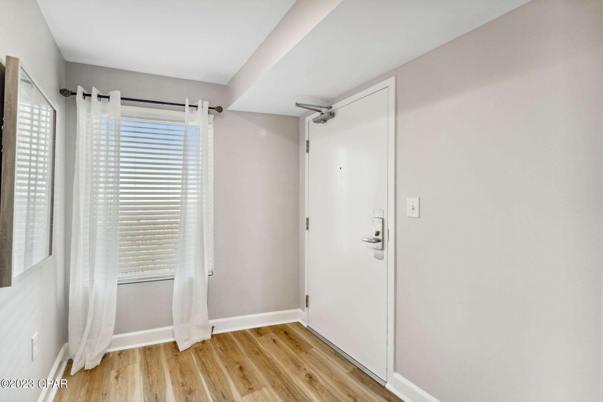 Splash Condo - Residential