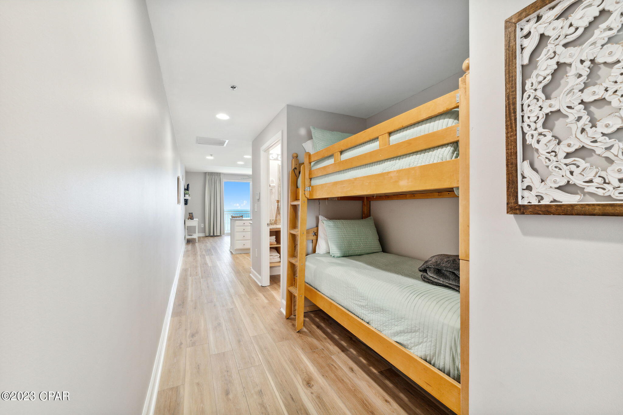 Splash Condo - Residential