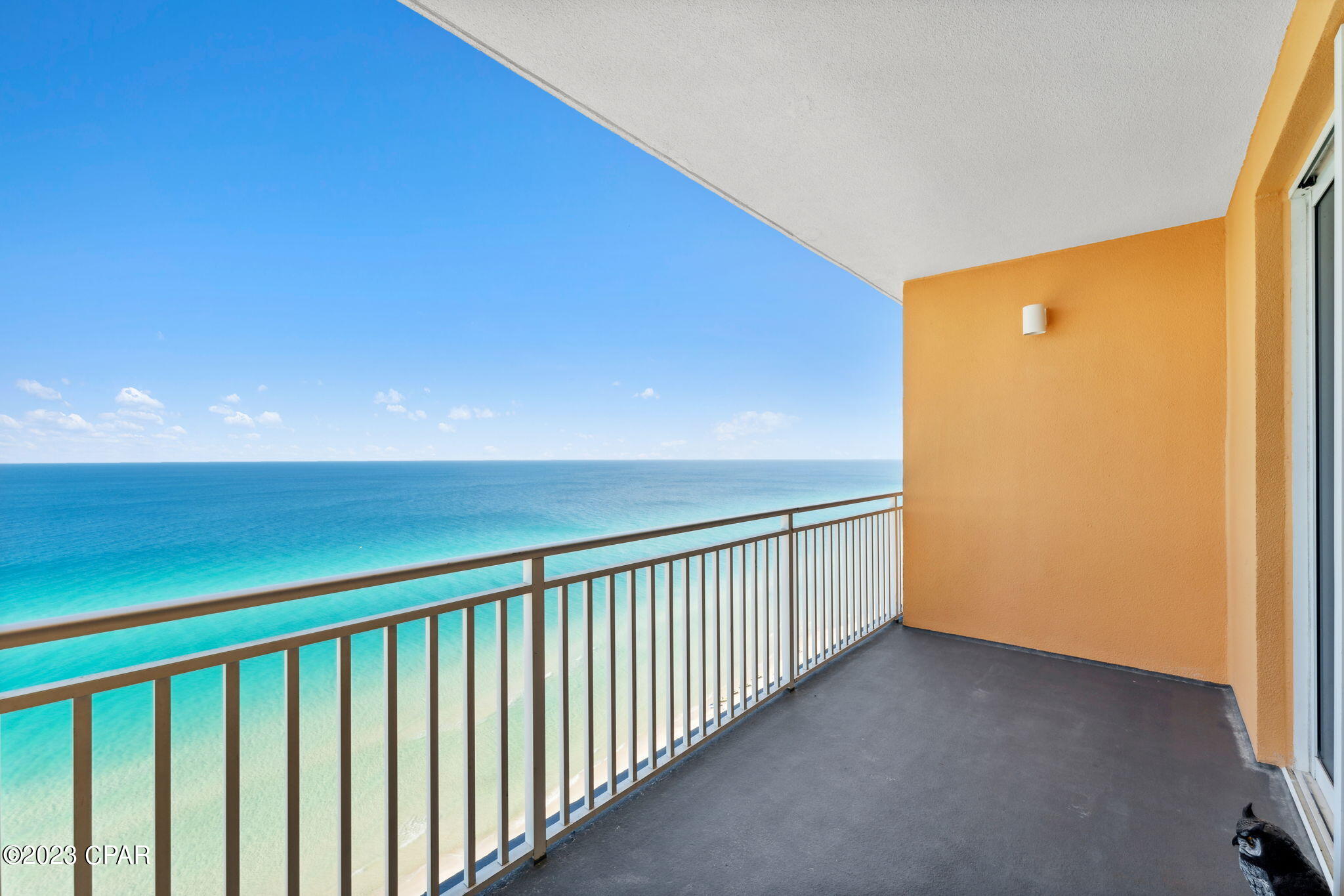 Splash Condo - Residential