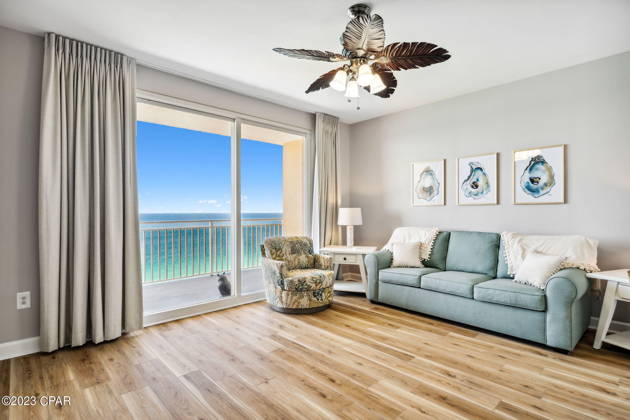 Splash Condo - Residential