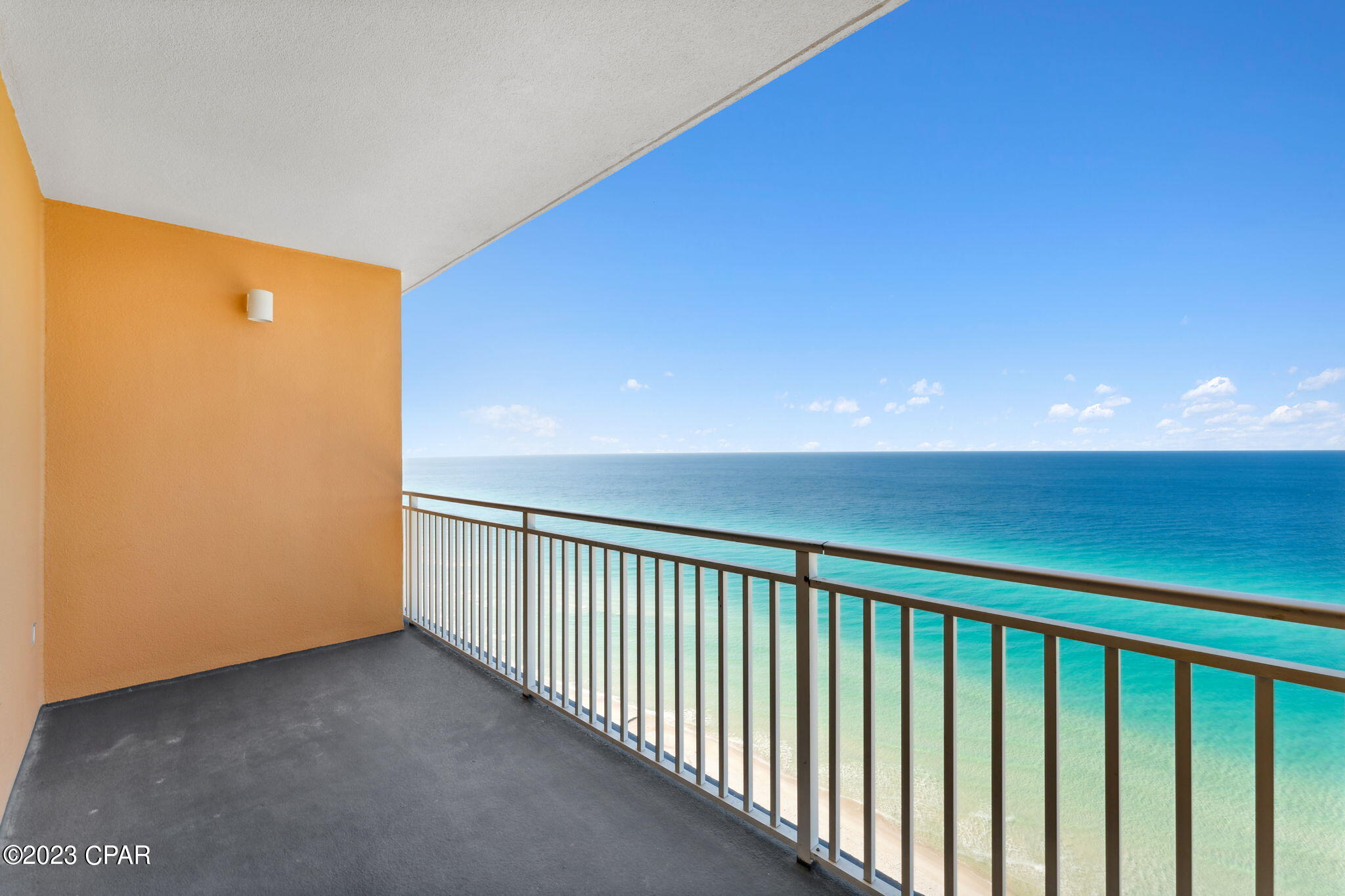 Splash Condo - Residential