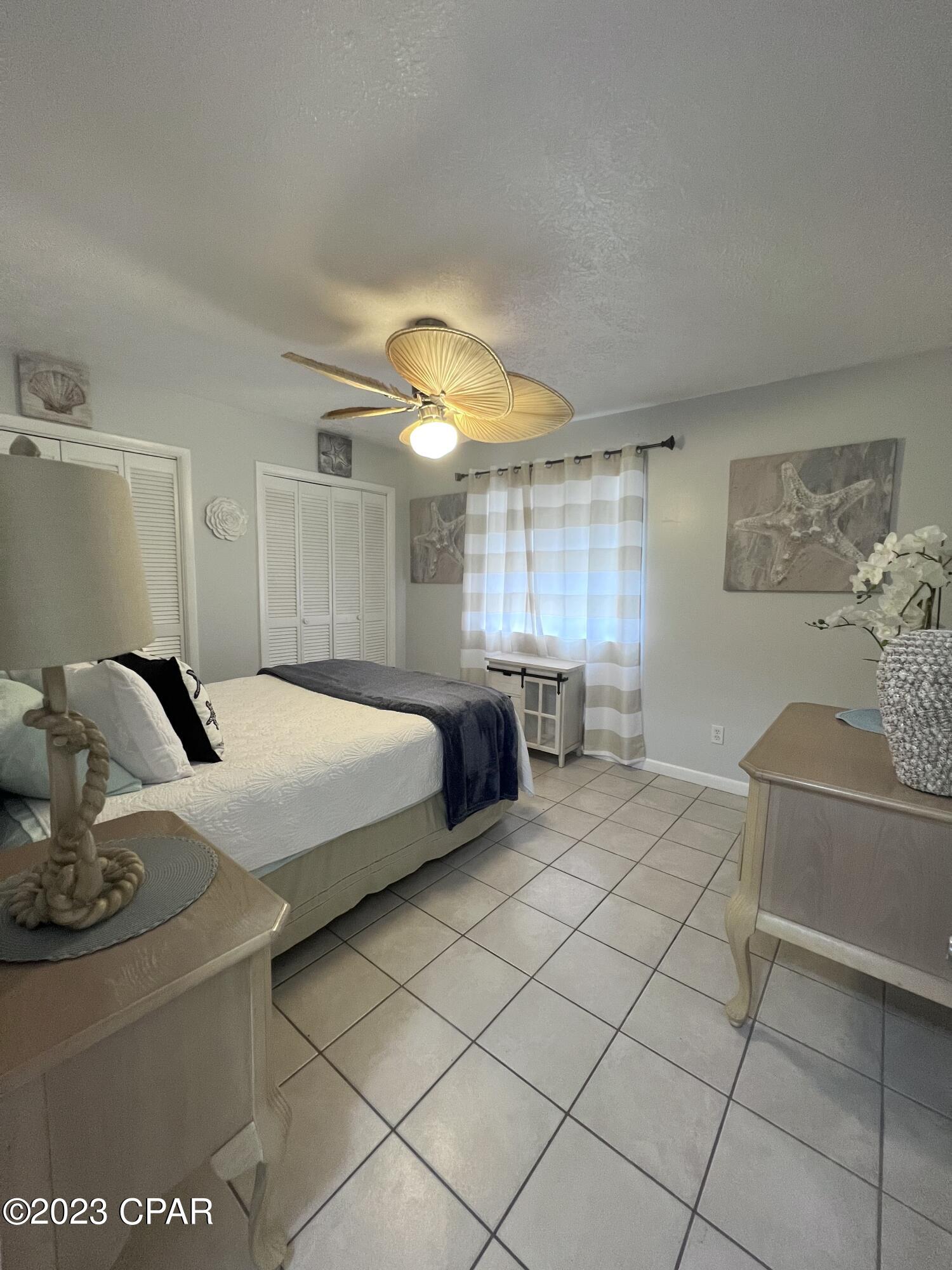 [No Recorded Subdiv] - Commercial Sale