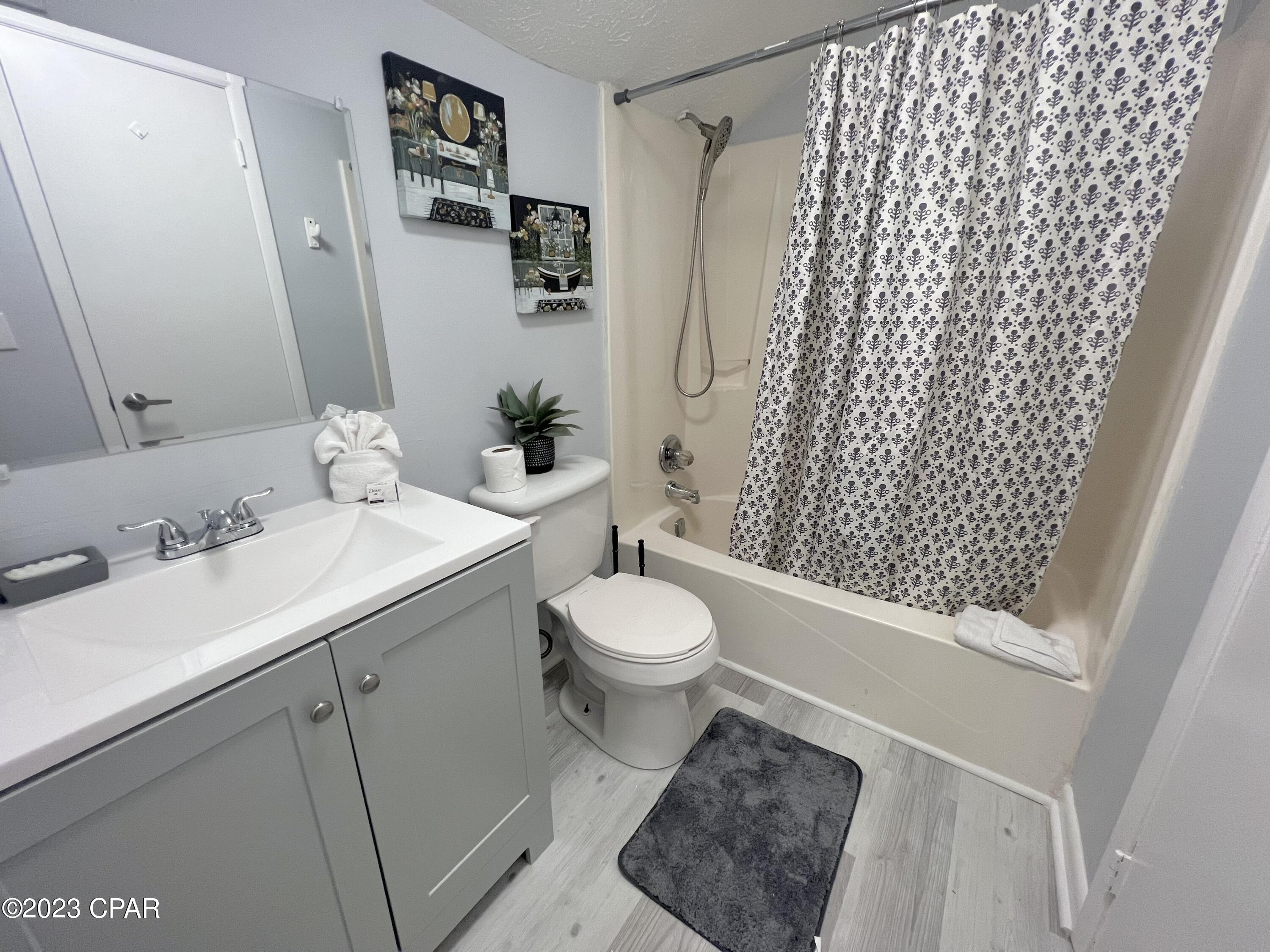 [No Recorded Subdiv] - Commercial Sale