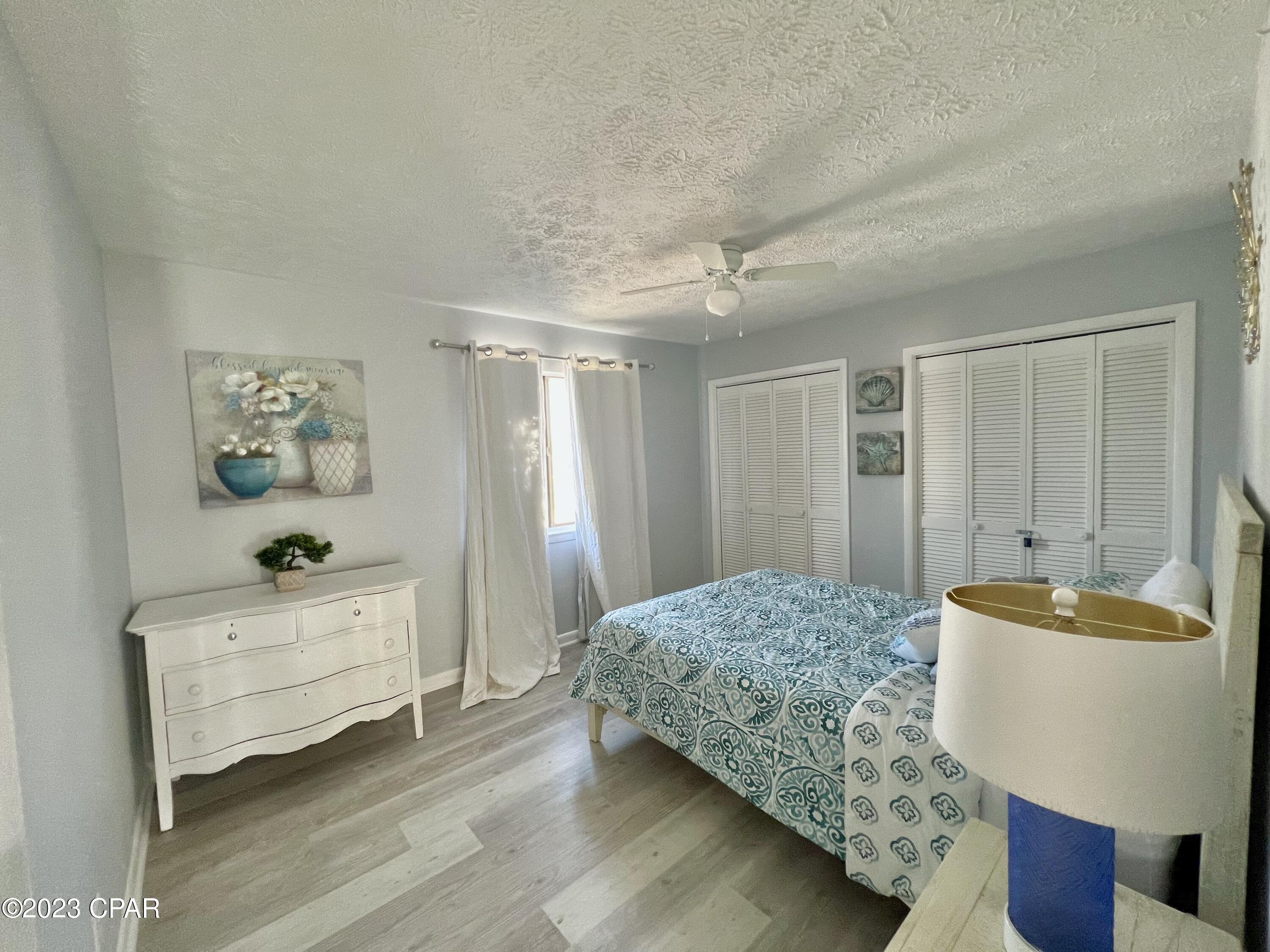 [No Recorded Subdiv] - Commercial Sale