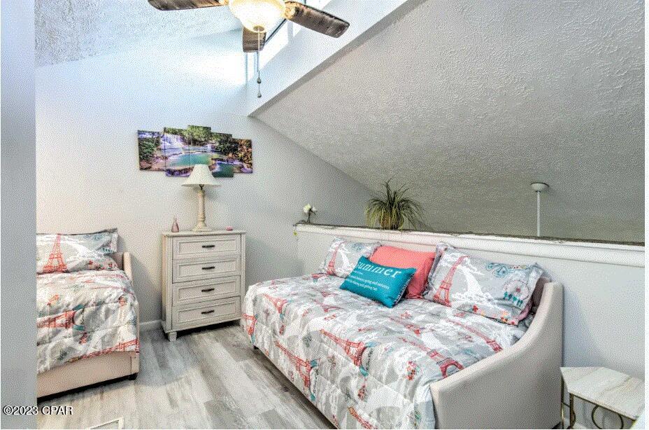 [No Recorded Subdiv] - Commercial Sale