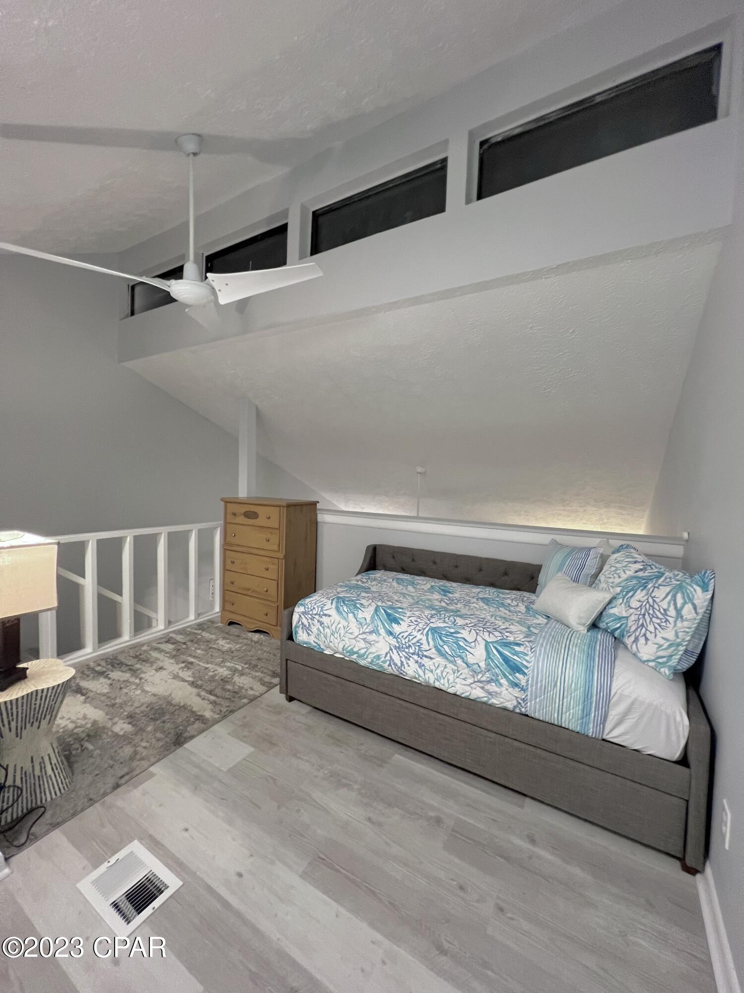 [No Recorded Subdiv] - Commercial Sale