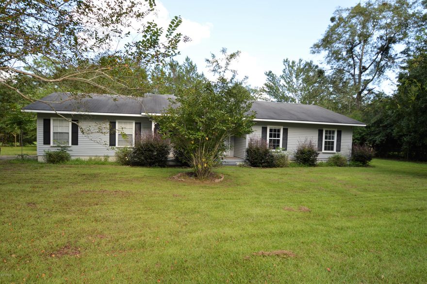 This three bedroom, two bath home is wonderfully located.  Home features newer windows and garage.  Back yard is fenced.  This home is a hidden gem!