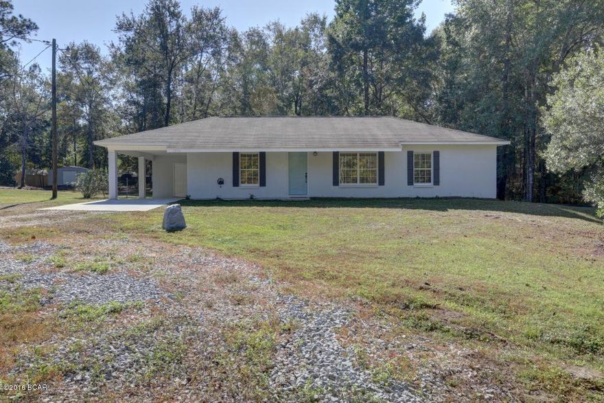 New cabinets, granite, stainless appliances, new flooring, paint. Great country living but still near town. NEWER 3/2 on a little over a half acre lot near Deerpoint and Bear Creek. Not much to choose from in this price range with so many updates. Clear Creek is very close to this property.