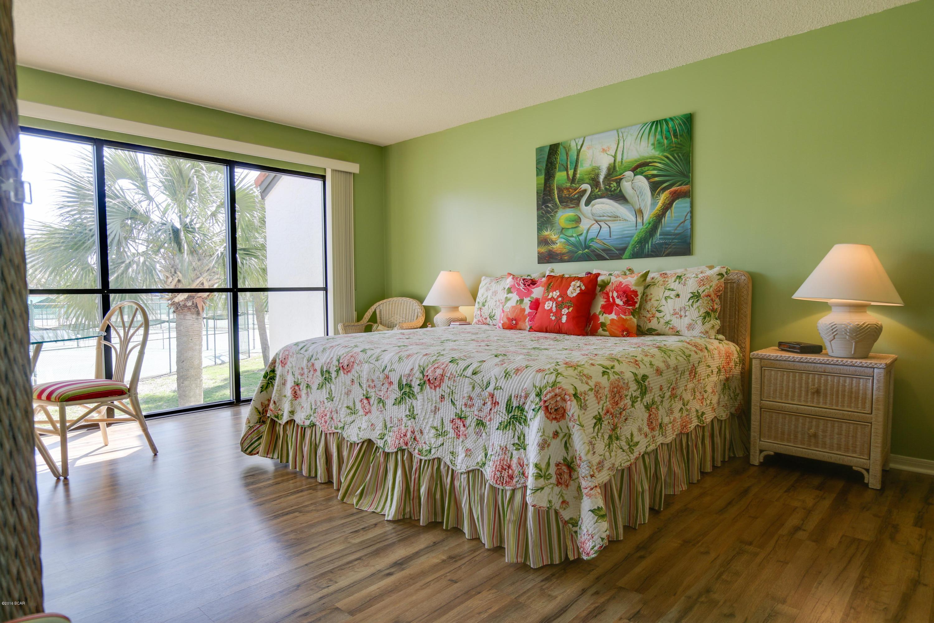 Edgewater Golf Villas 1 - Residential