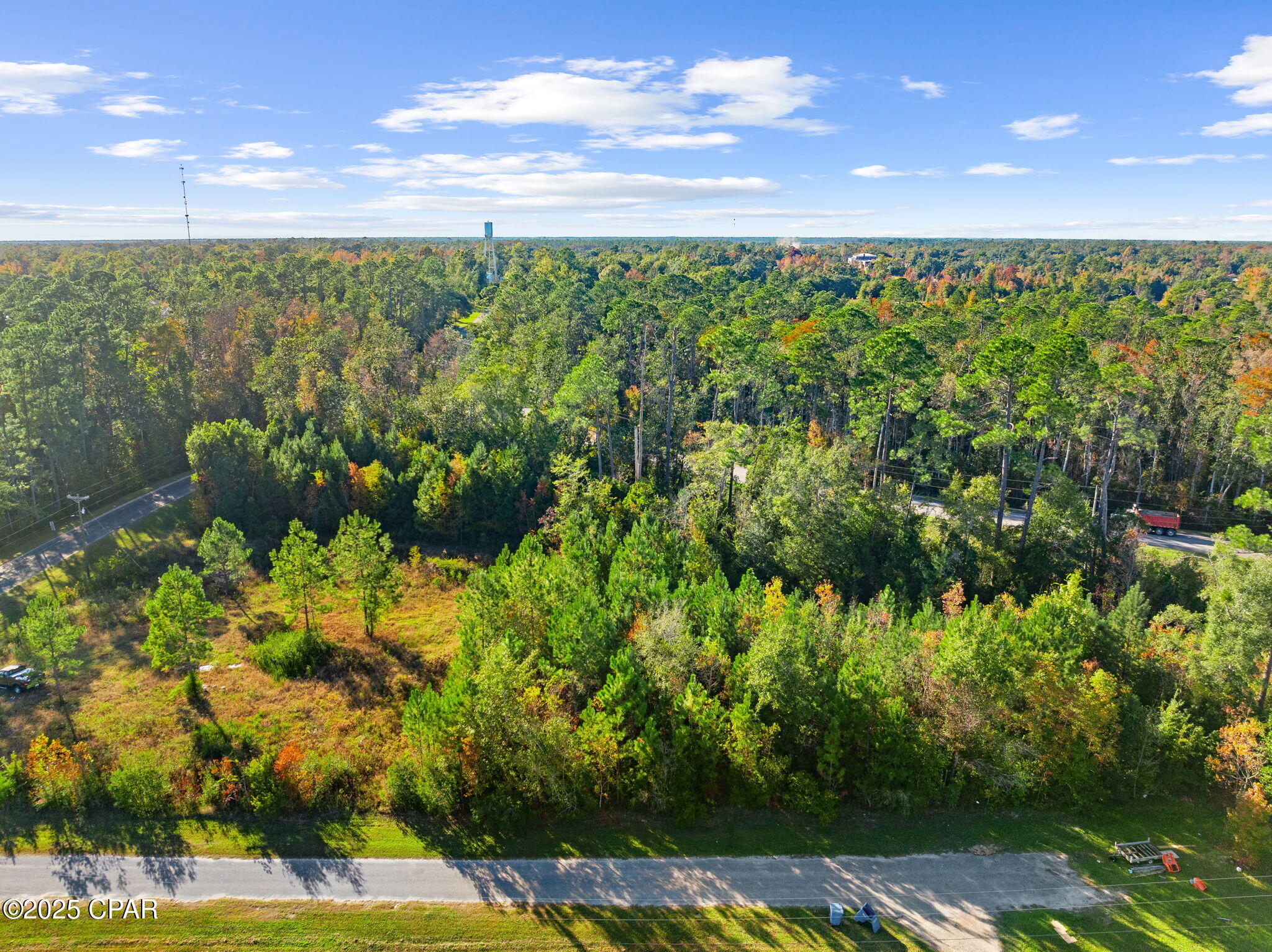 Red Bull Island - Land