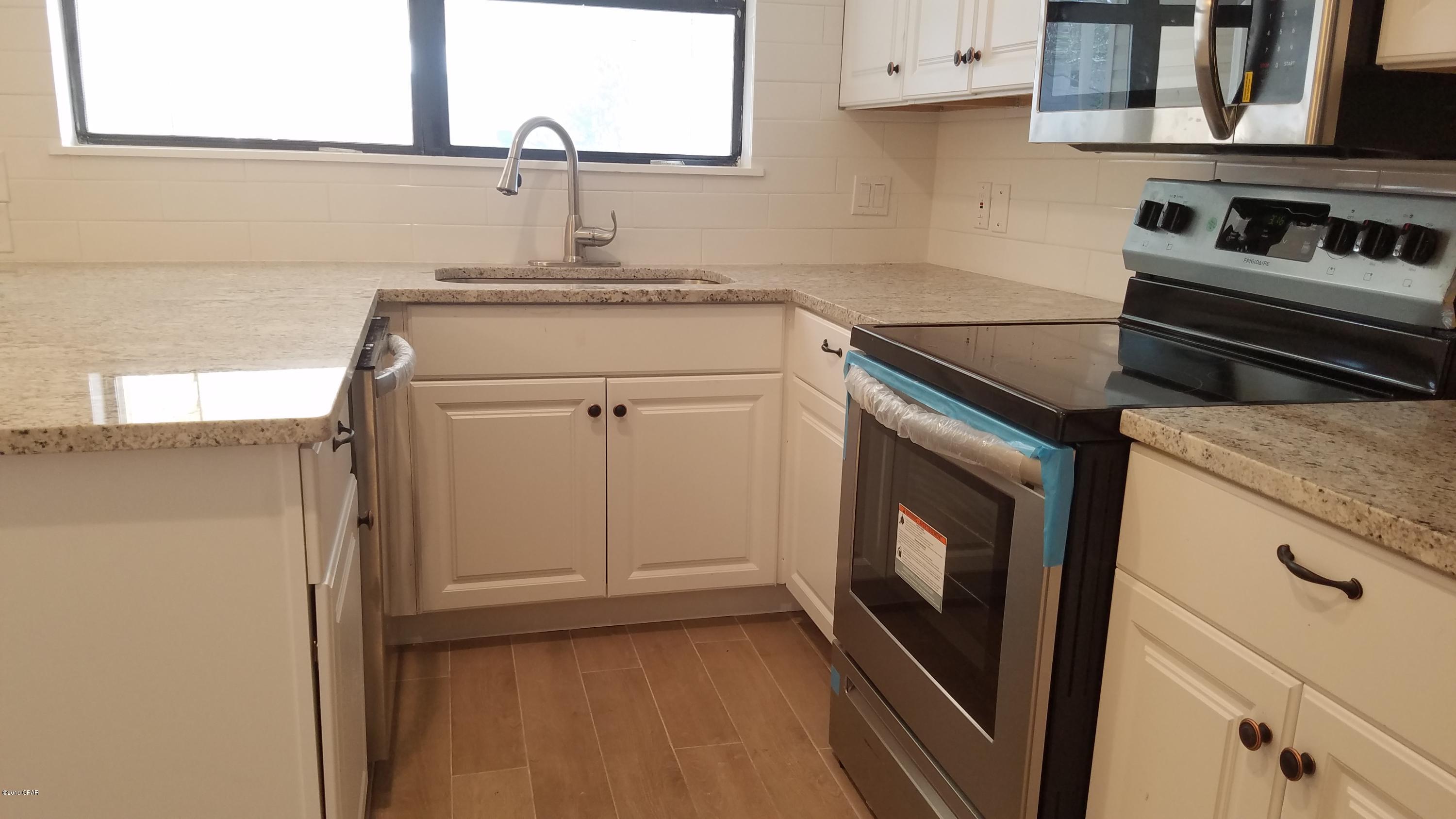 Belaire Estates U-6 - Residential