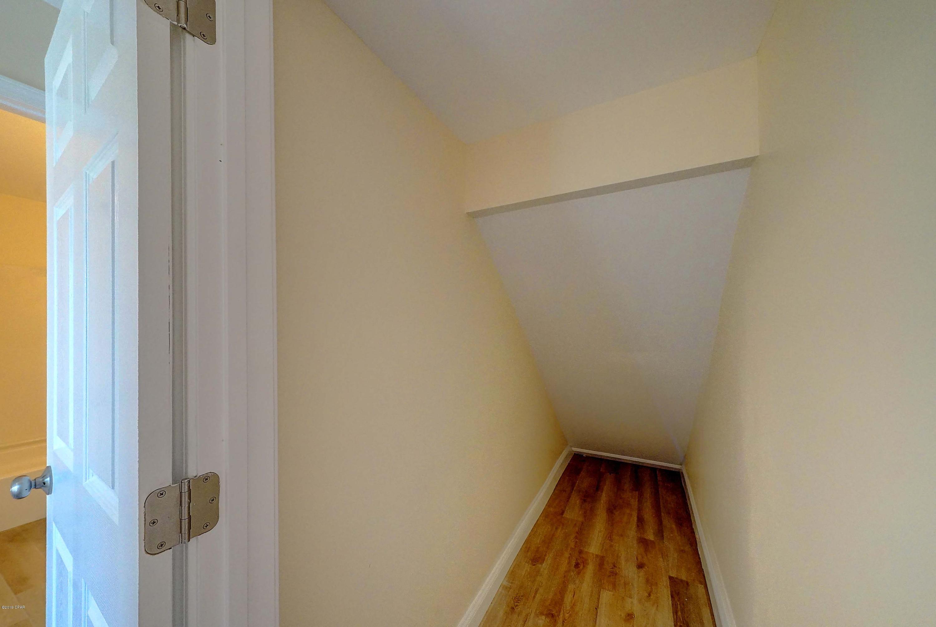 Belaire Estates U-6 - Residential