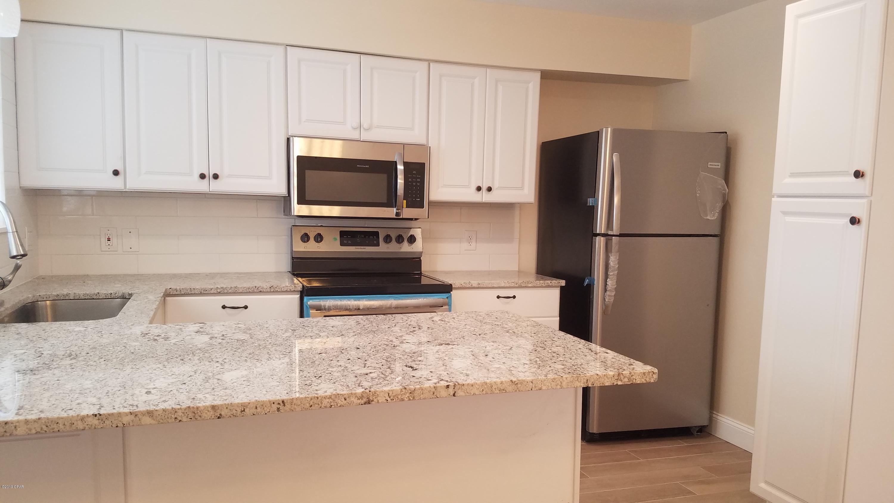 Belaire Estates U-6 - Residential