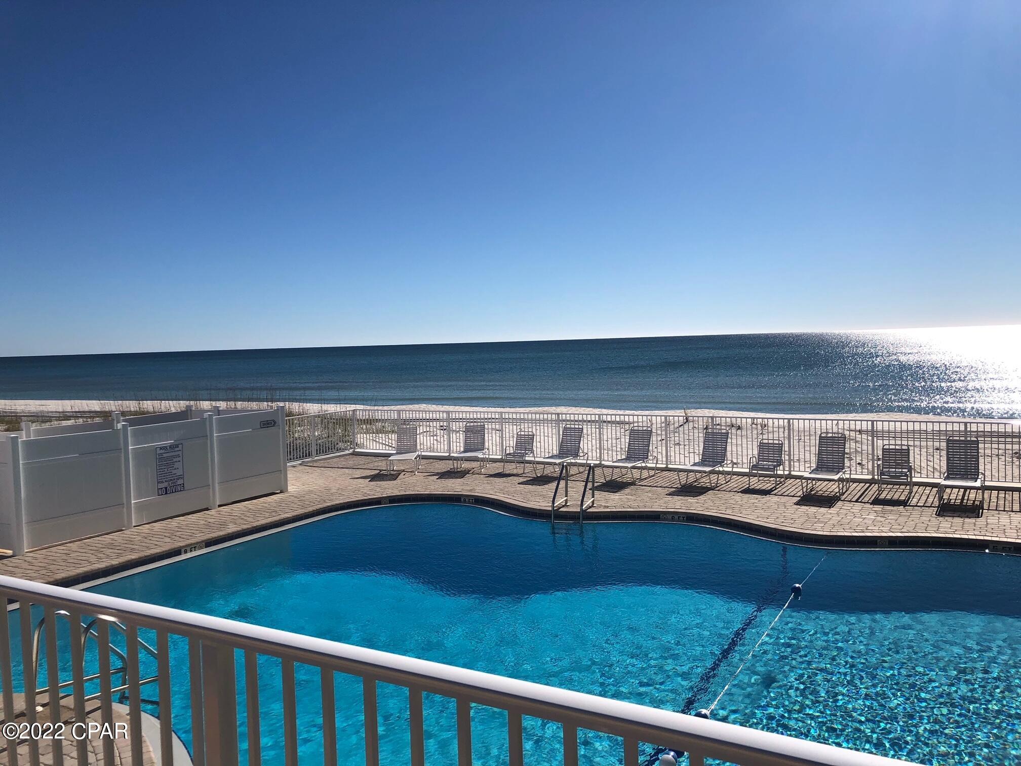 Fontainebleau Terrace - Residential