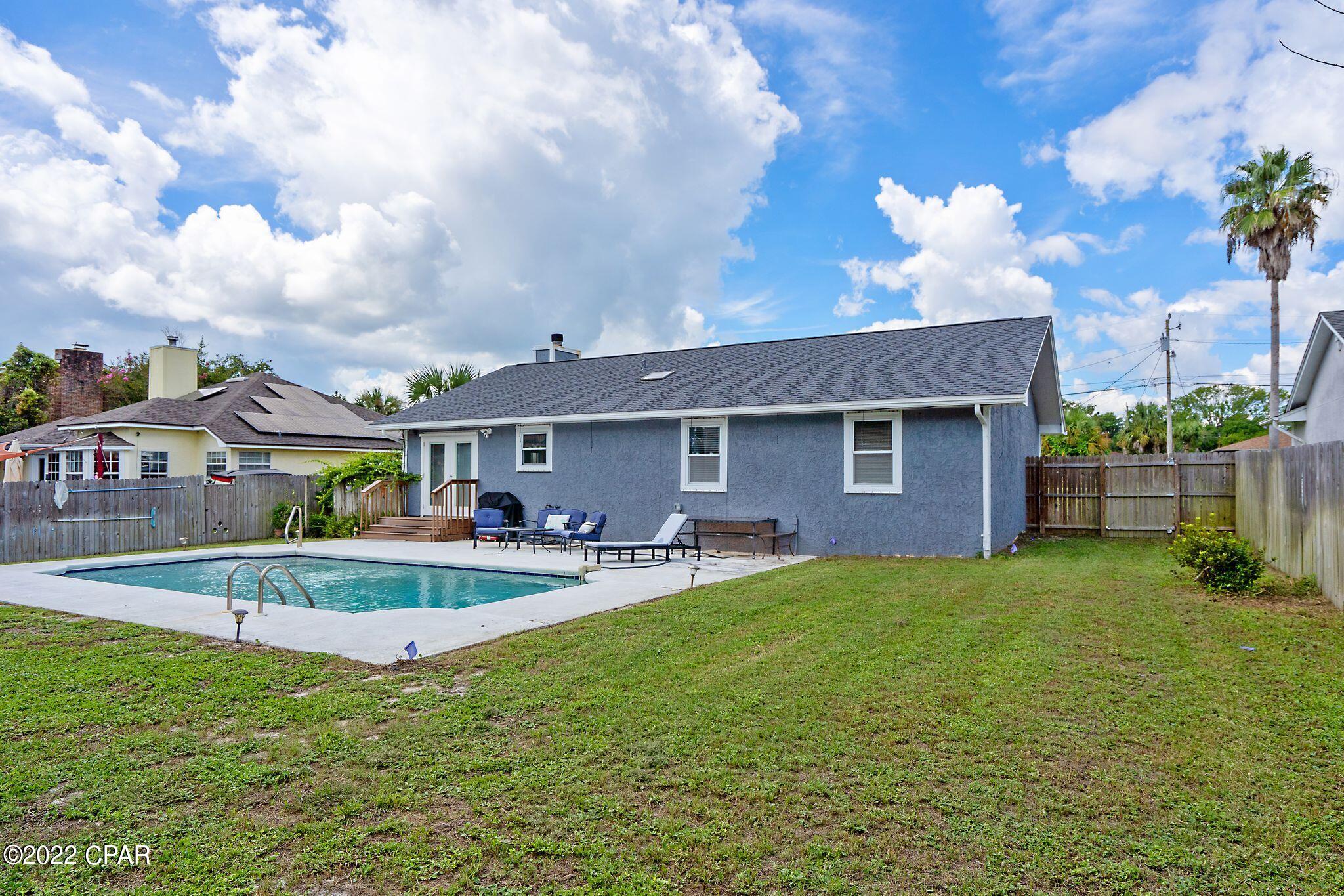 Diamond Head-Lakeside - Residential