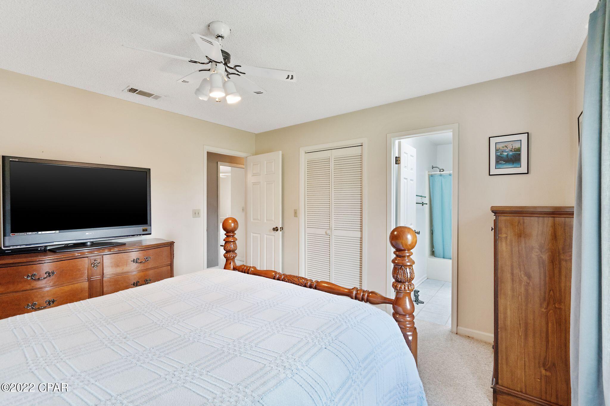 Diamond Head-Lakeside - Residential