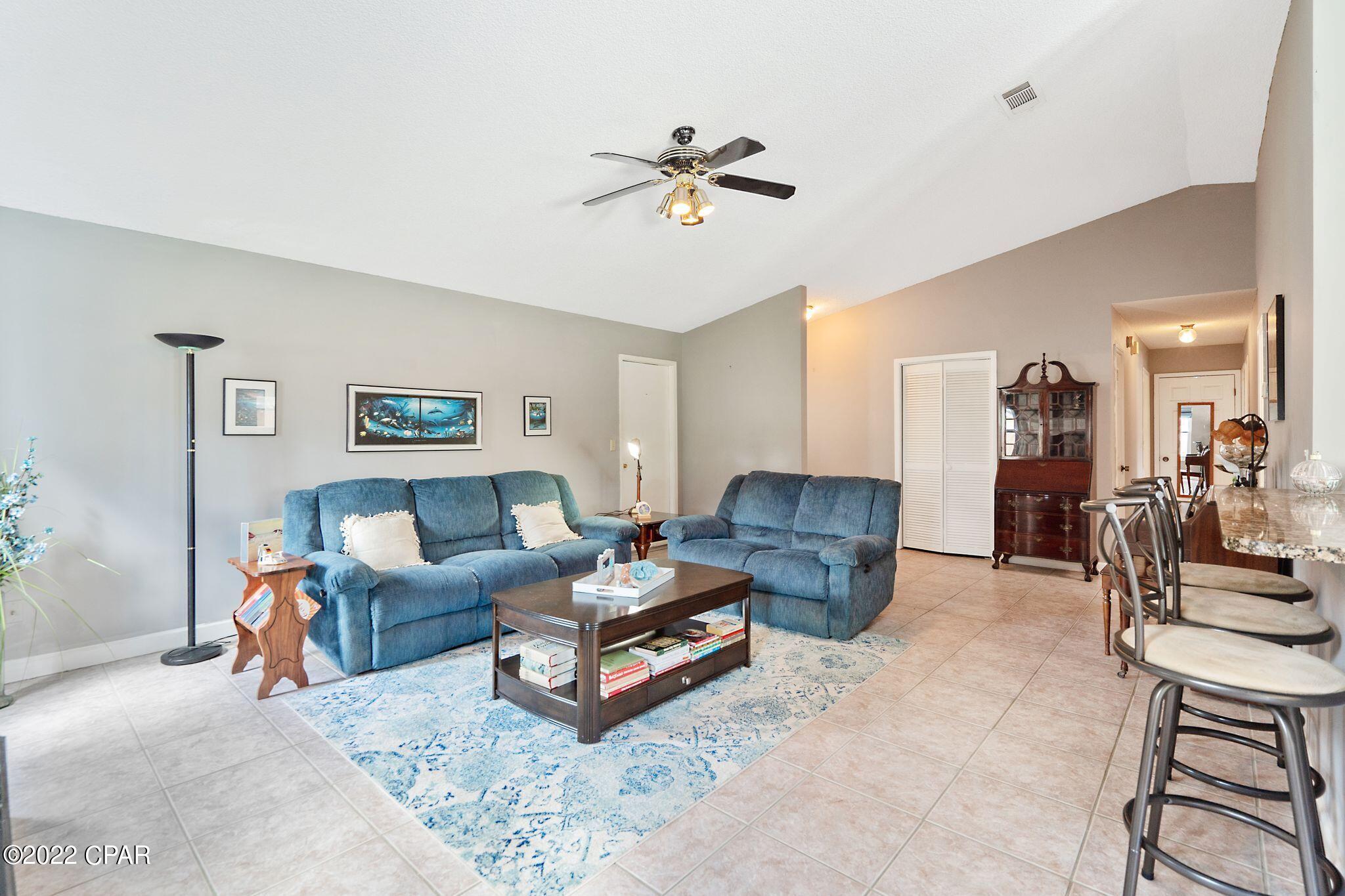 Diamond Head-Lakeside - Residential