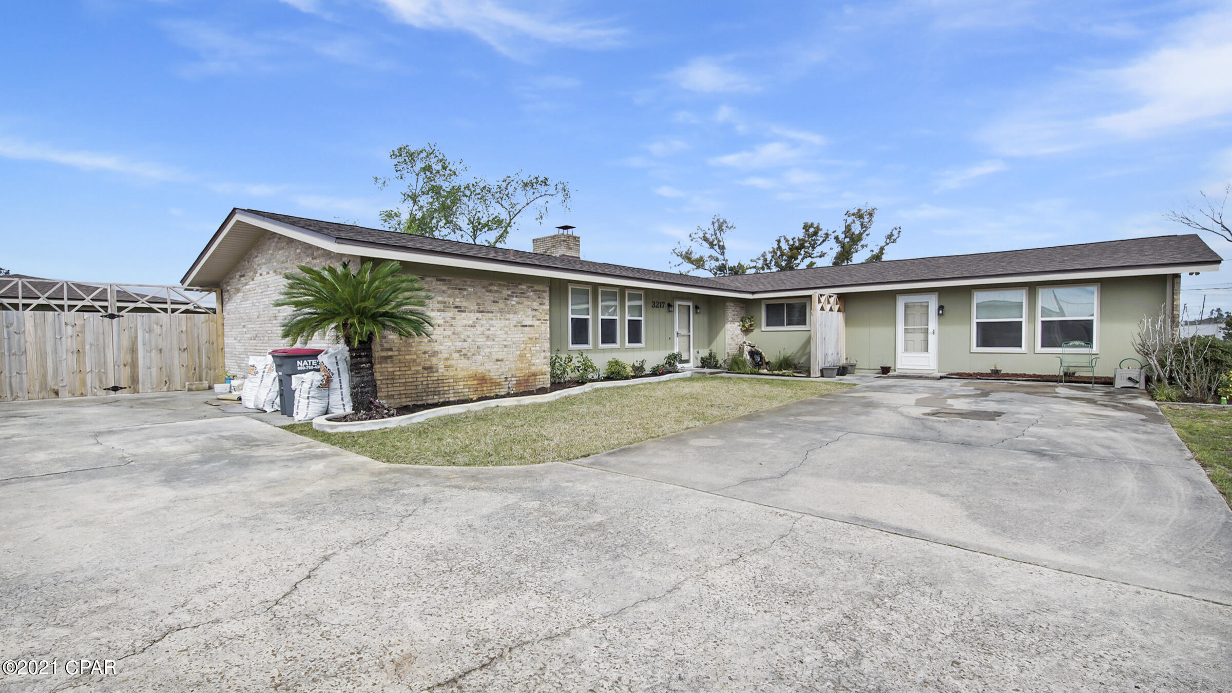 [No Recorded Subdiv] - Residential