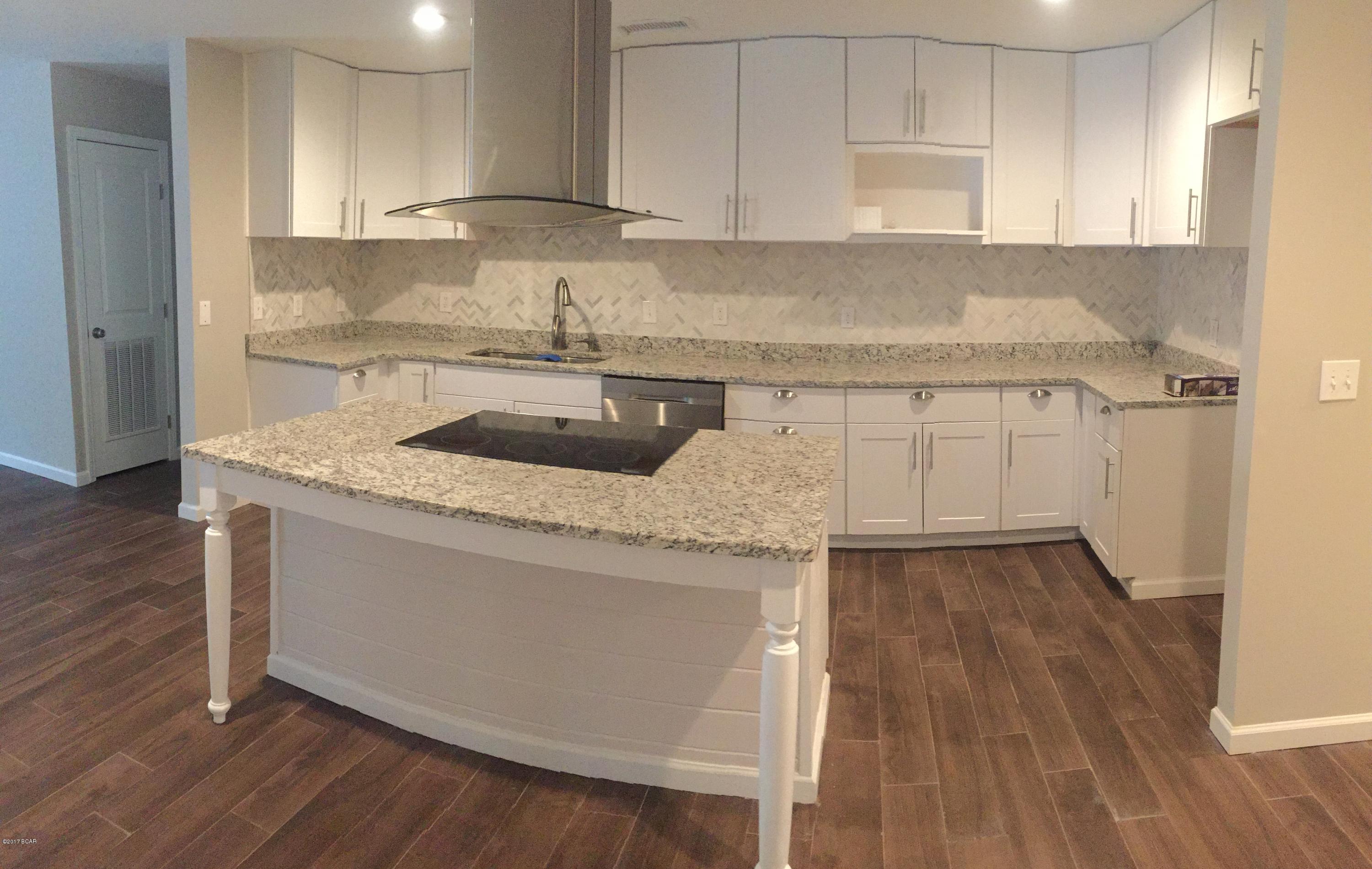 Bay Park Manor Replat - Residential