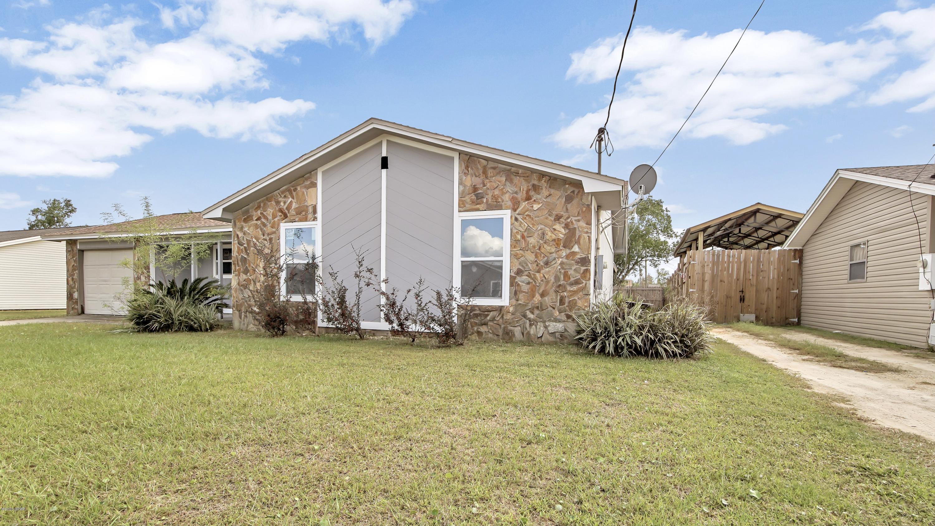 Pine Forest Est Ph 1 - Residential