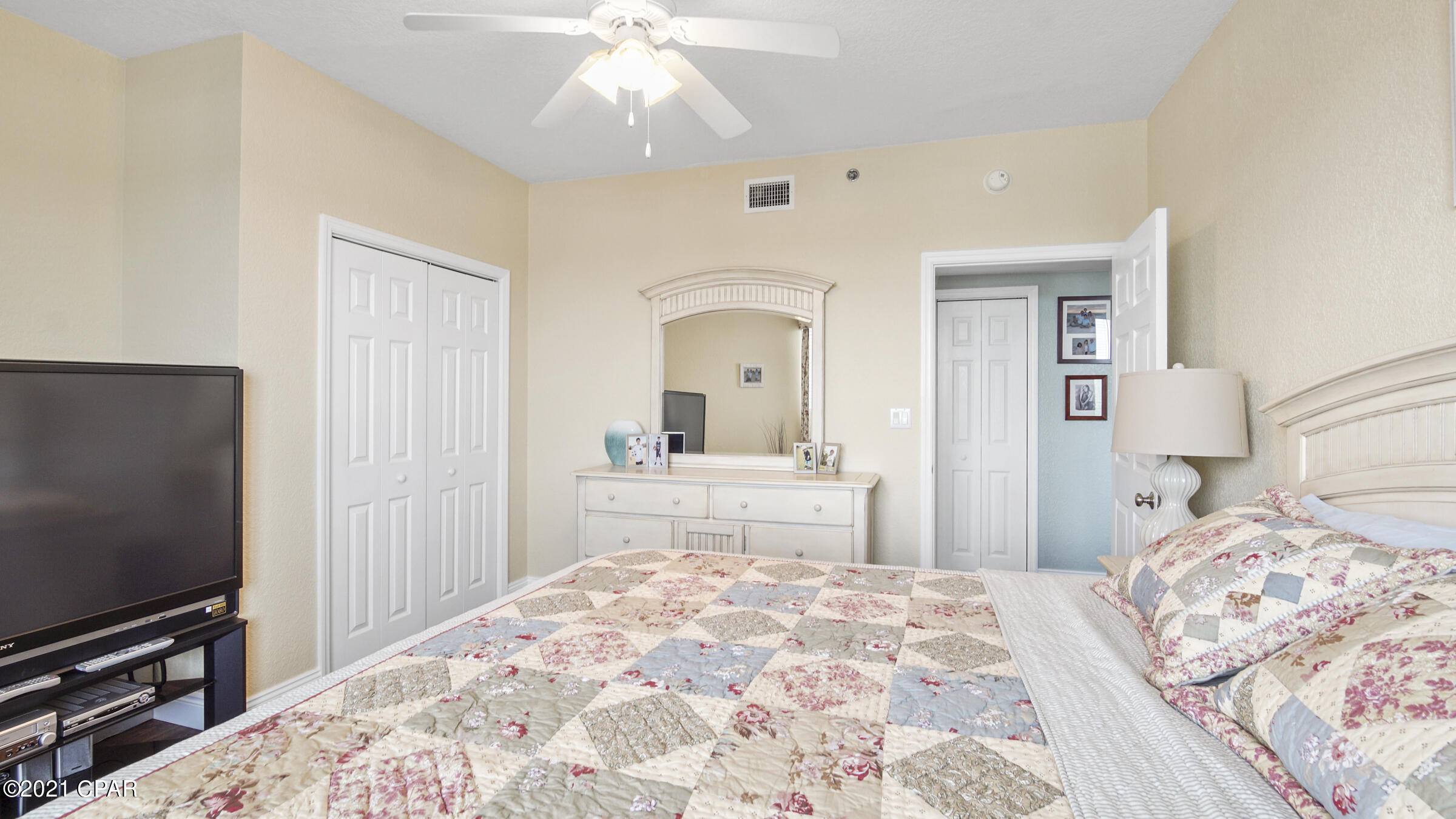 Hibiscus By The Bay - Residential