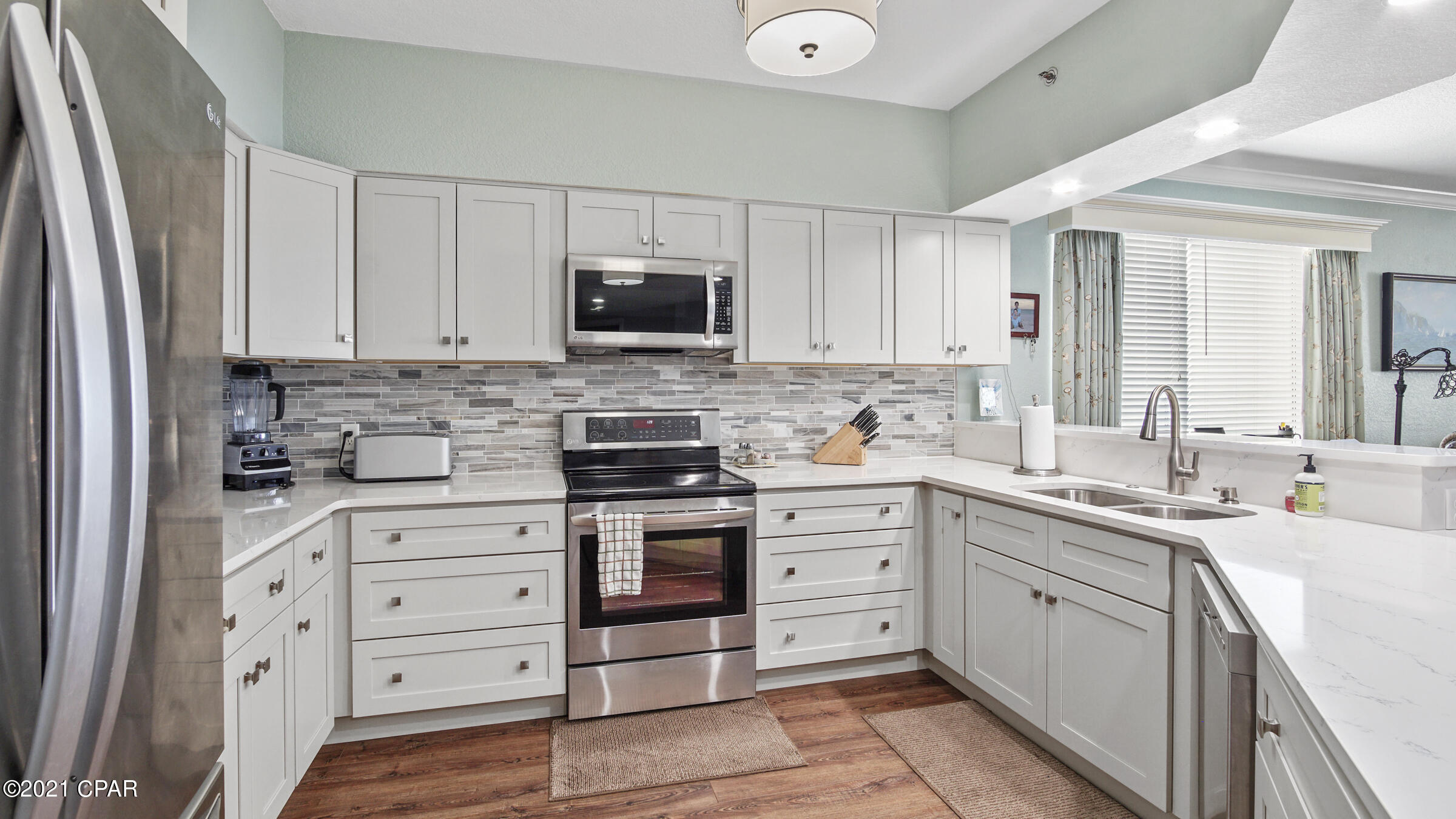 Hibiscus By The Bay - Residential