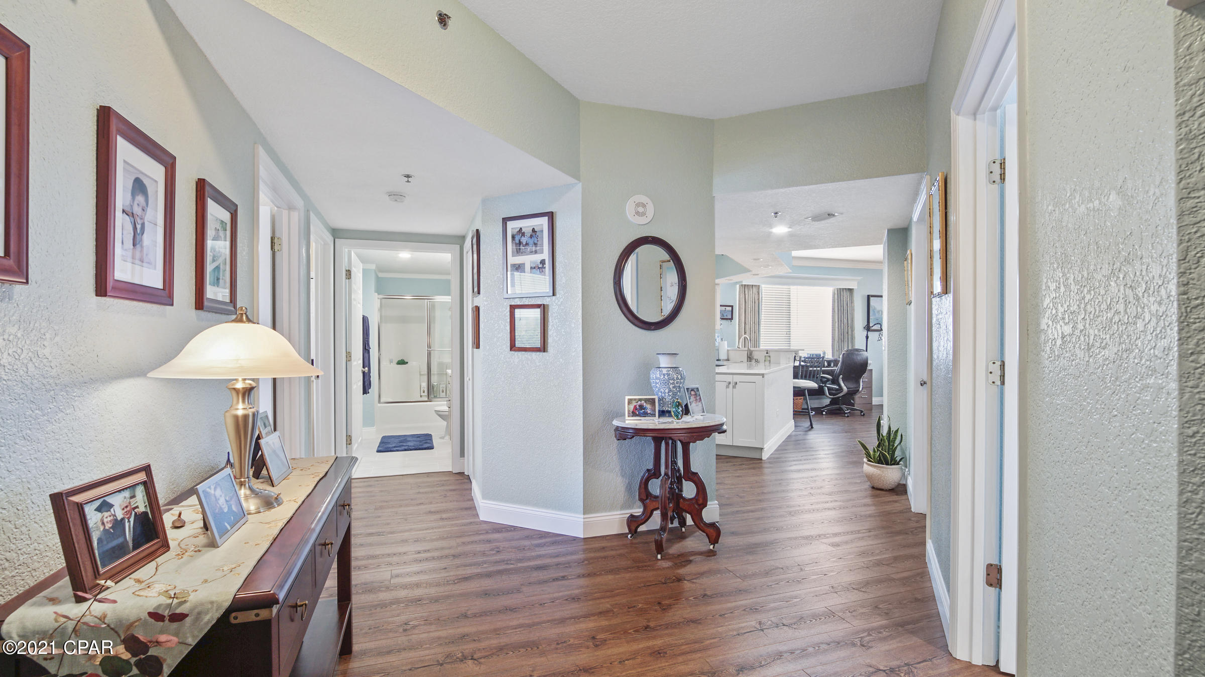 Hibiscus By The Bay - Residential