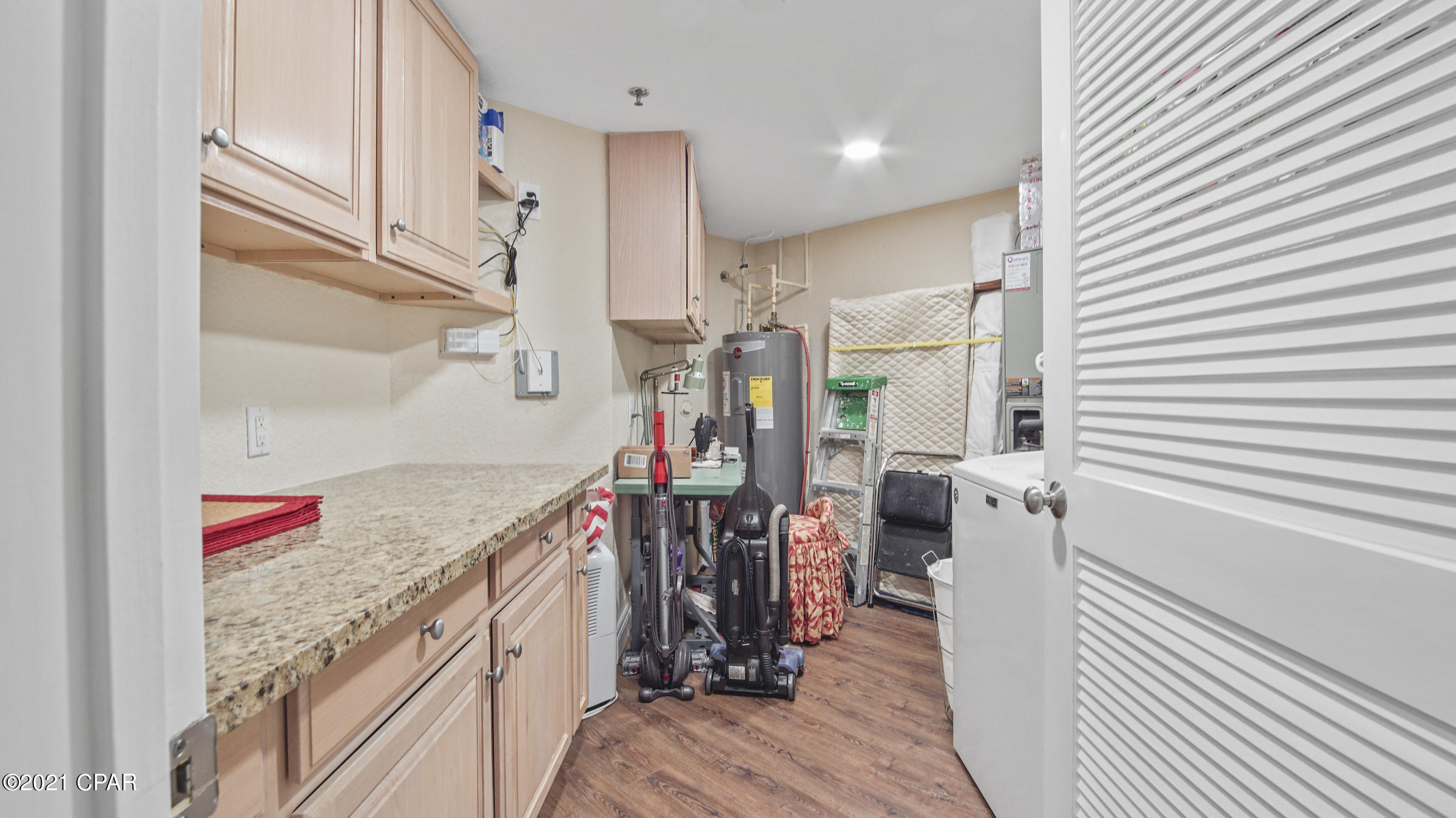 Hibiscus By The Bay - Residential