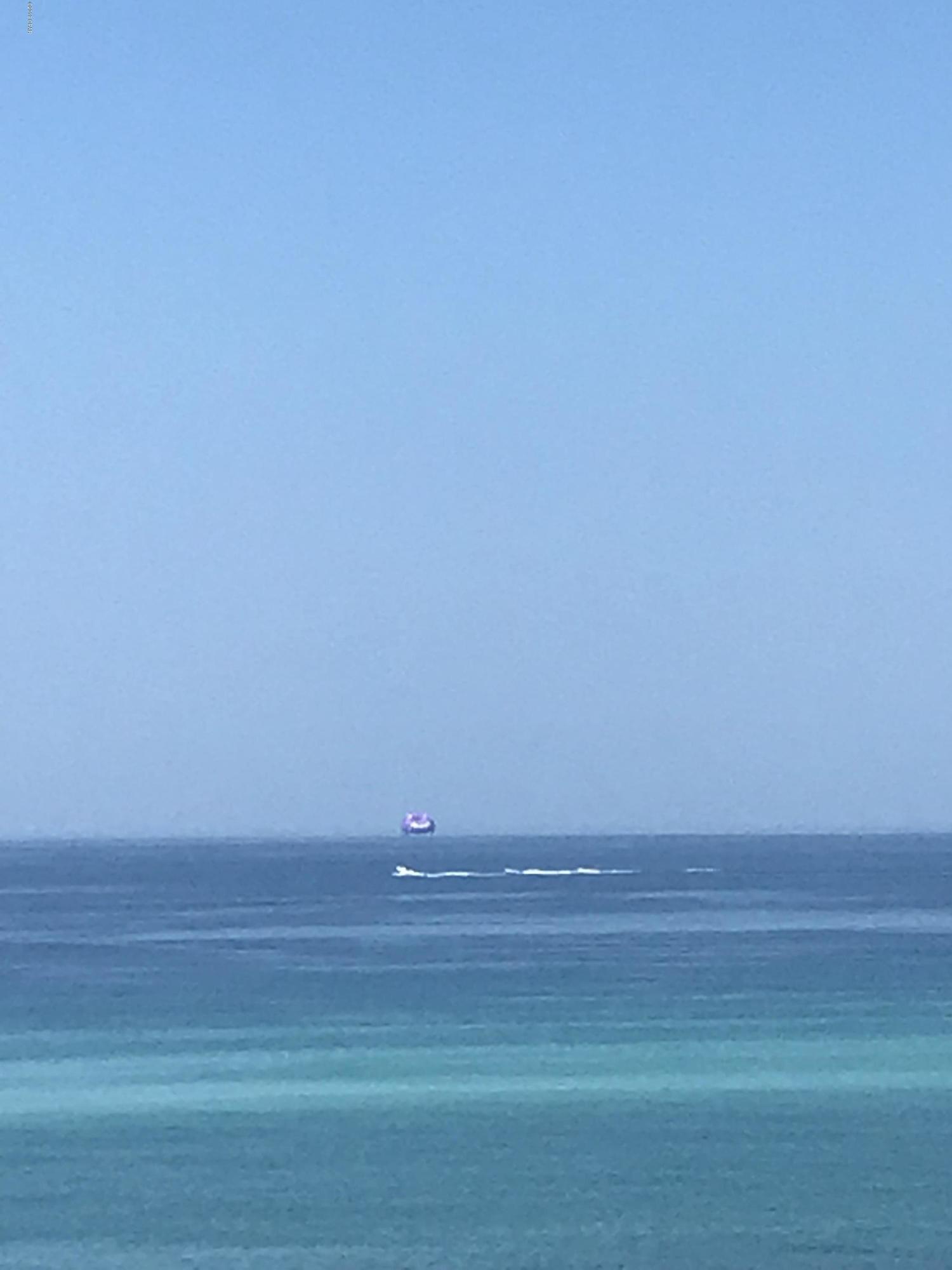 Fontainebleau Terrace - Residential