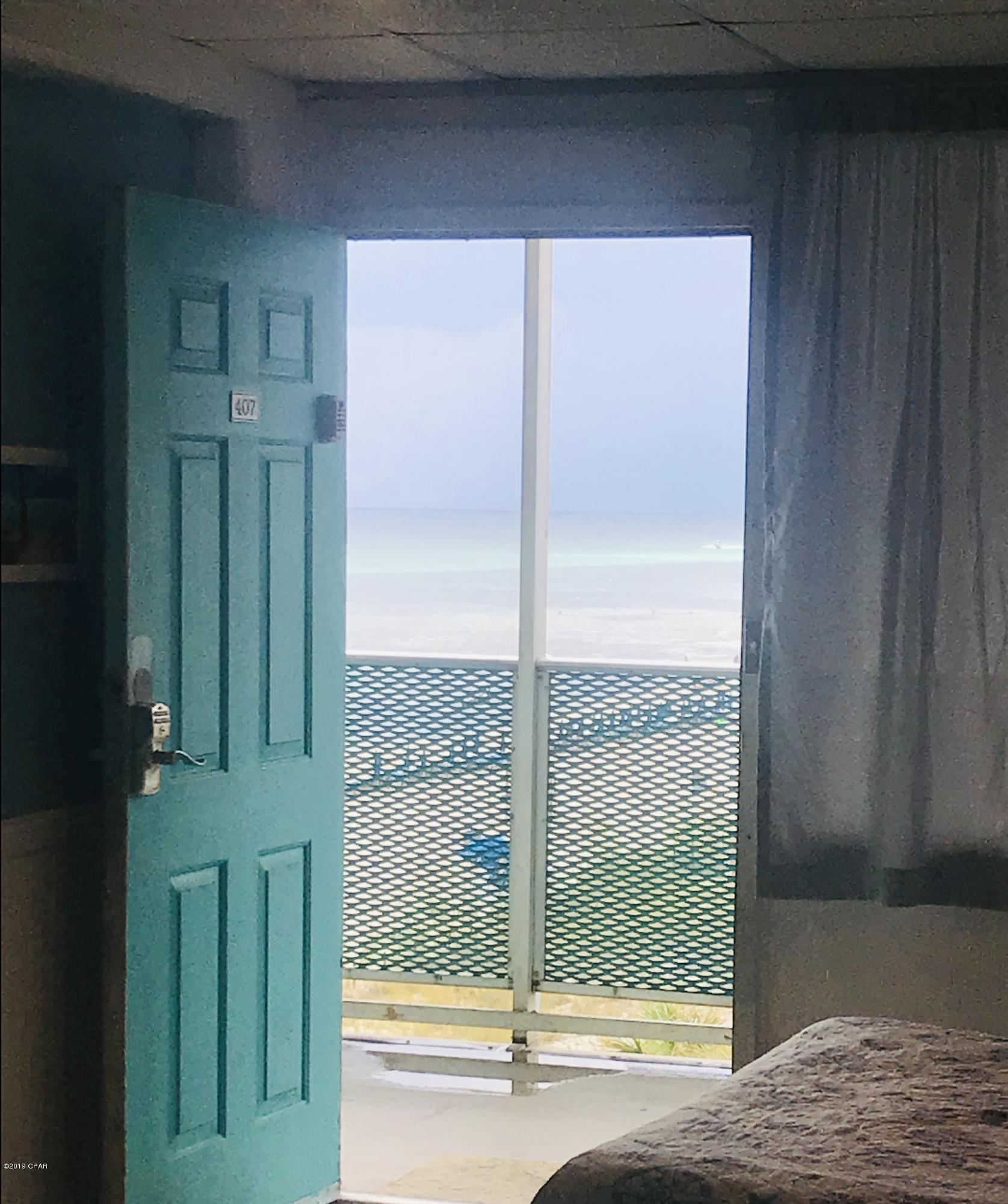 Fontainebleau Terrace - Residential