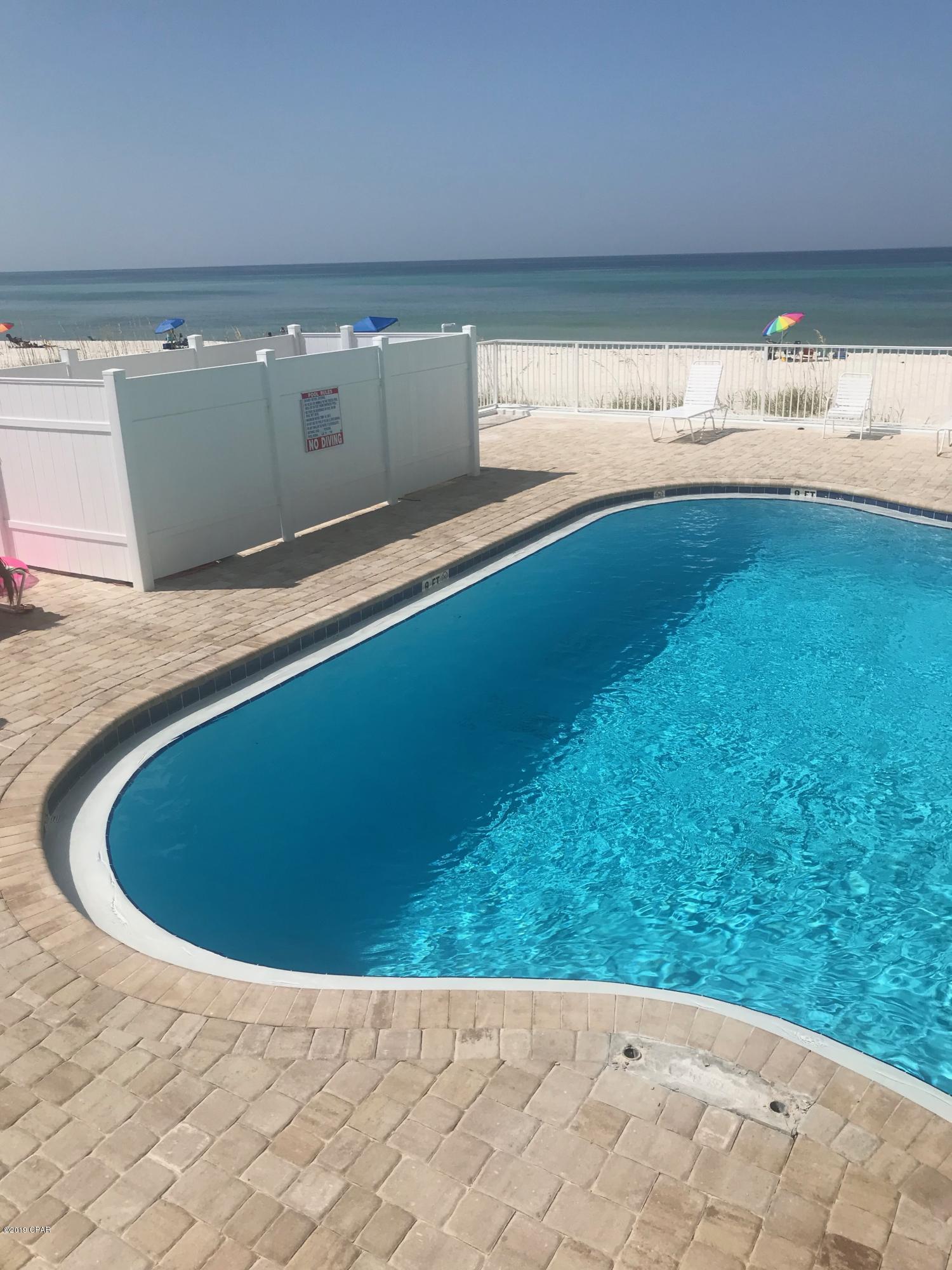 Fontainebleau Terrace - Residential