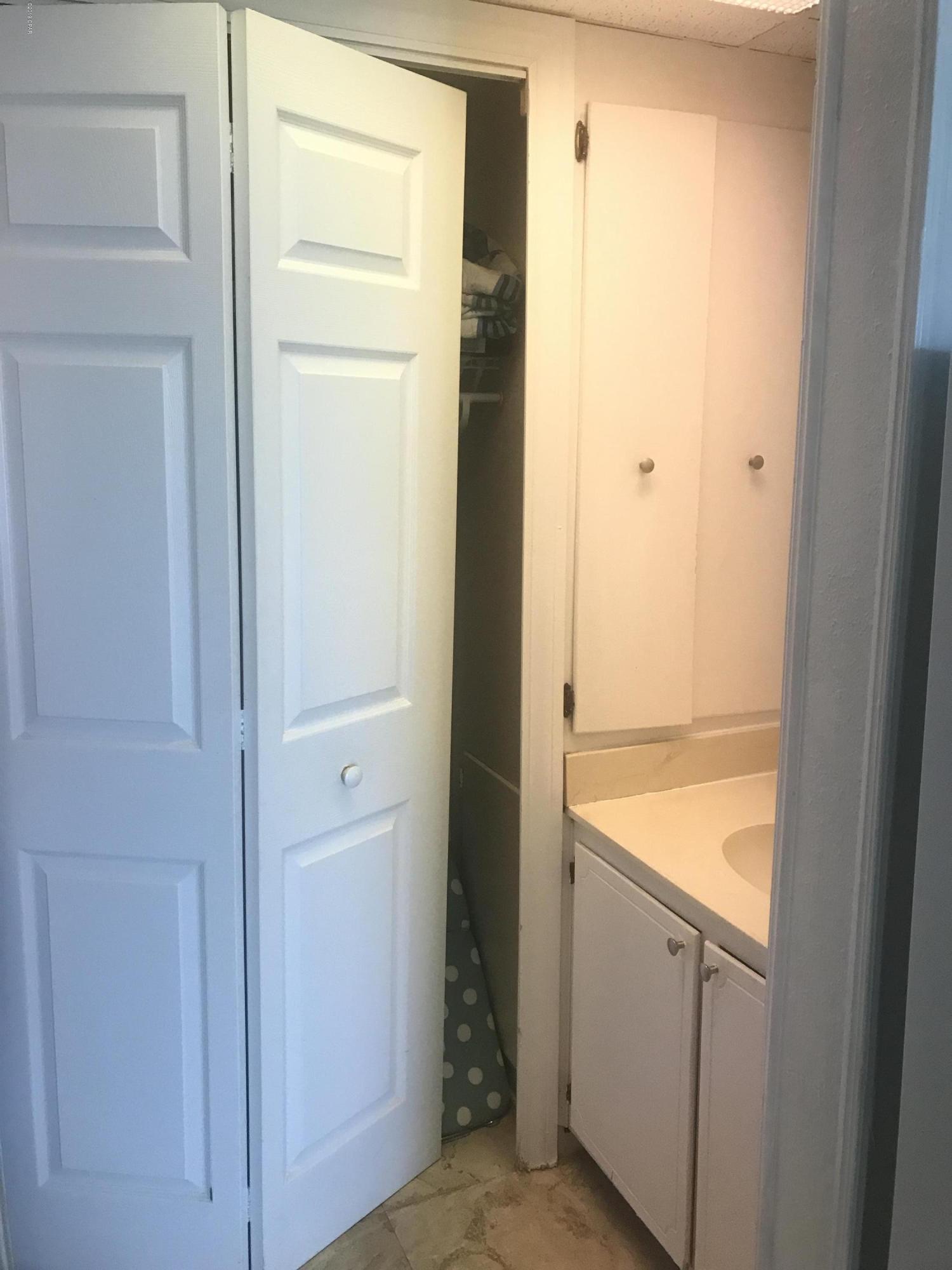 Fontainebleau Terrace - Residential