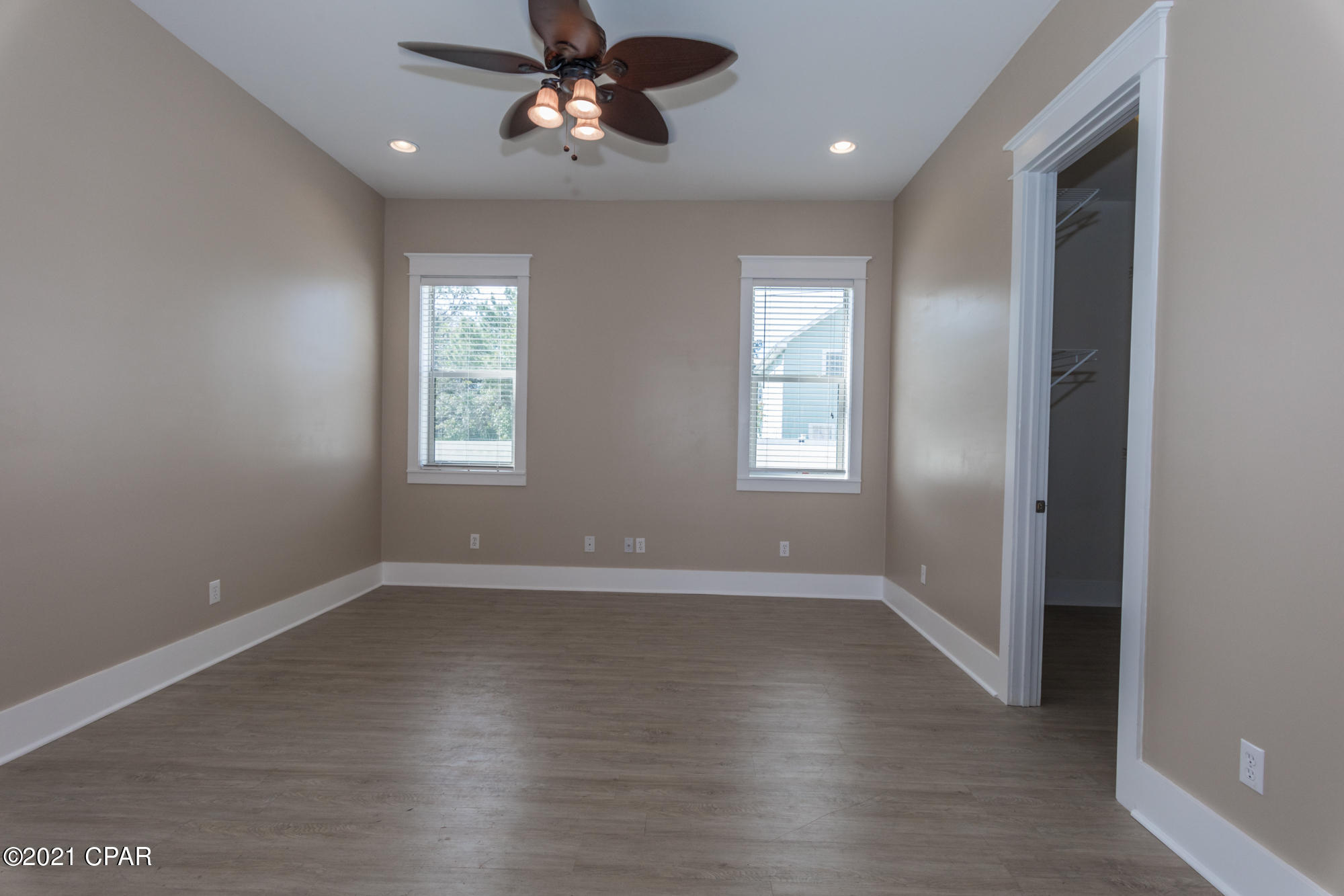 Bid-A-Wee Beach 1st - Residential