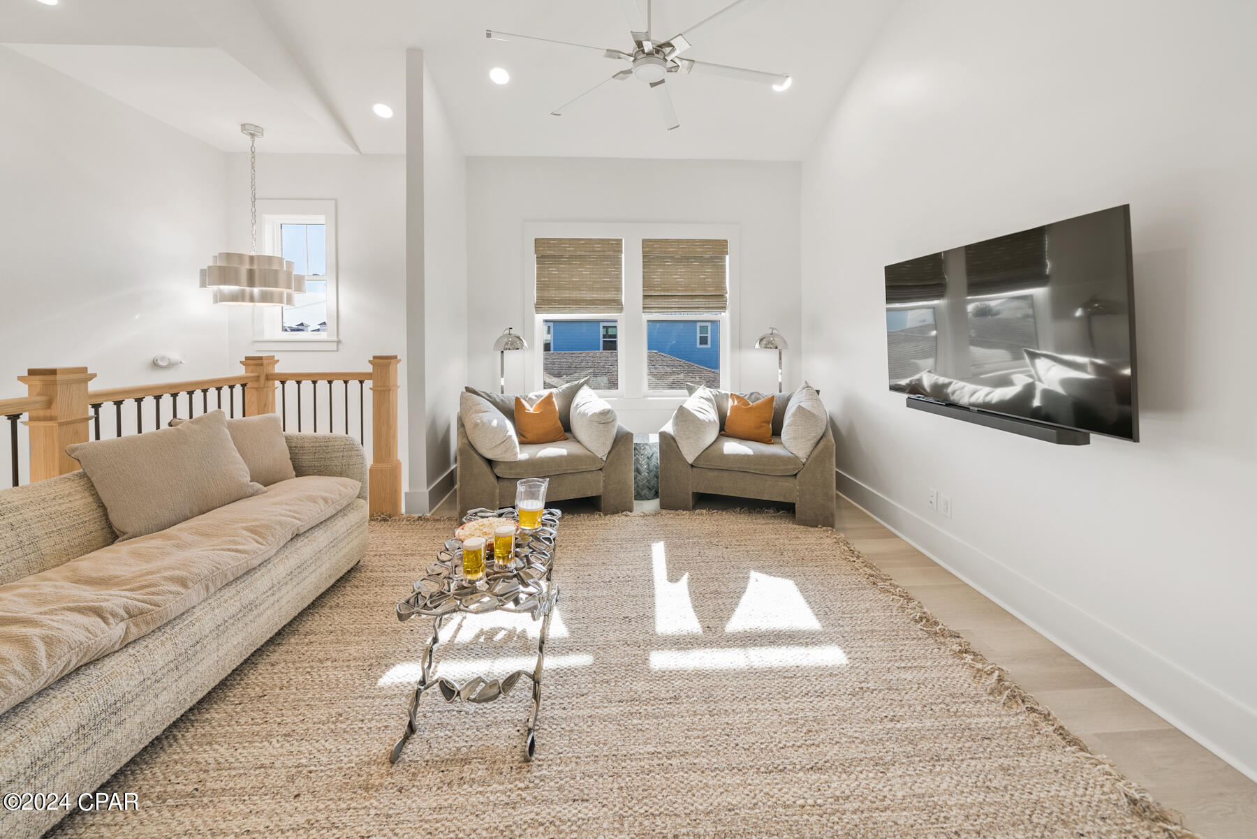 Laguna Beach Estates 9th Add - Residential