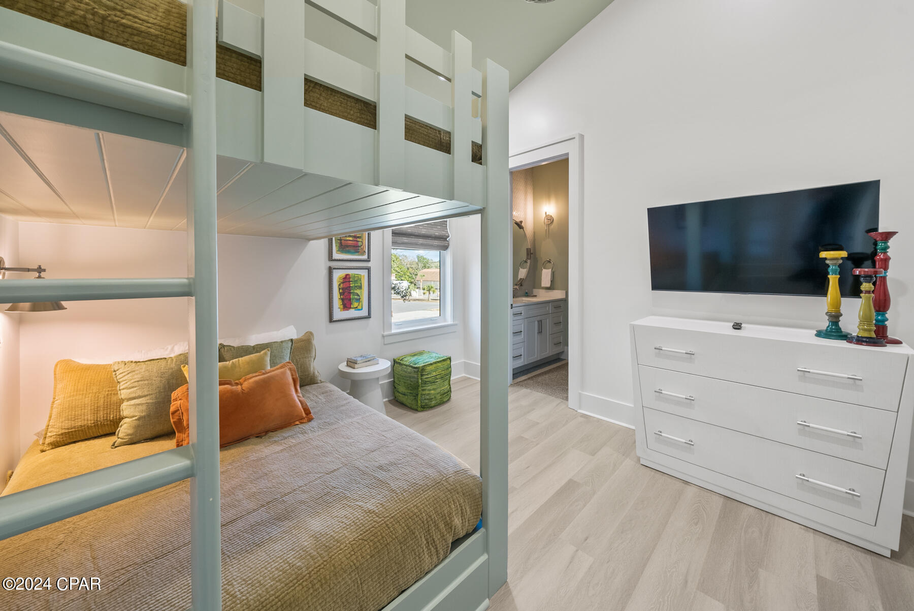 Laguna Beach Estates 9th Add - Residential