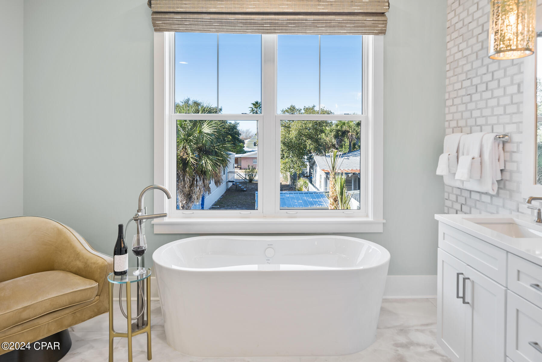 Laguna Beach Estates 9th Add - Residential